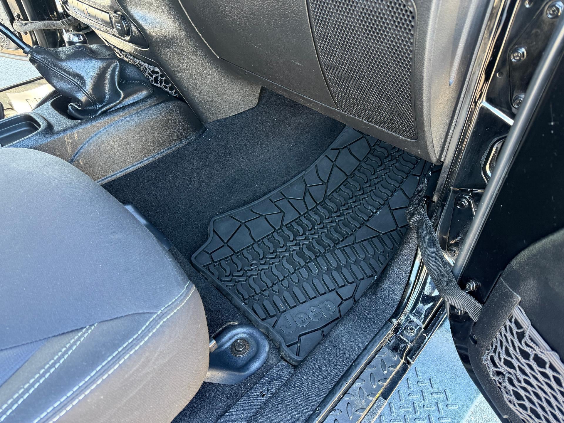 2013 Jeep Wrangler Unlimited SAHA