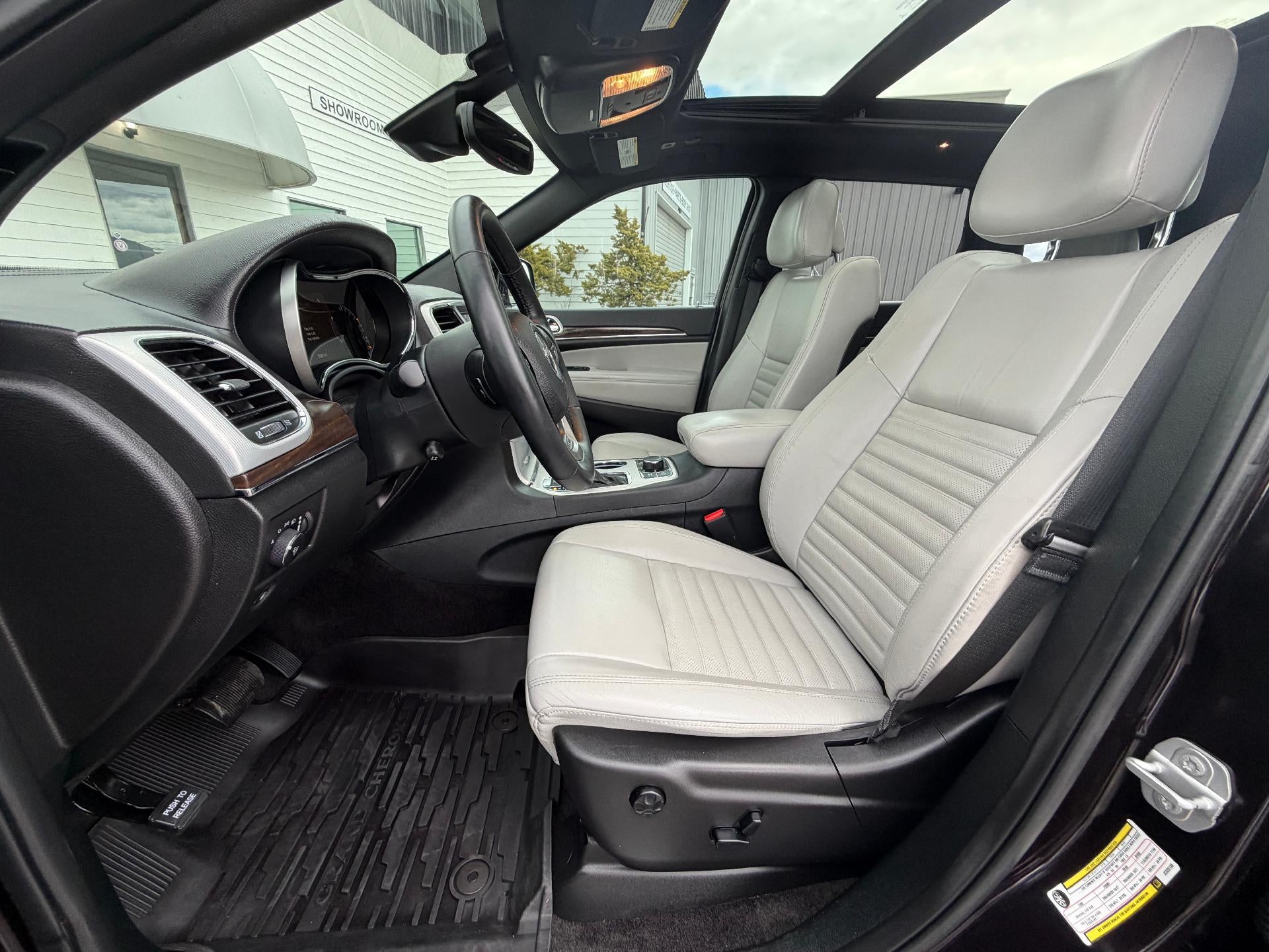 2018 Jeep Grand Cherokee Sterling Edition