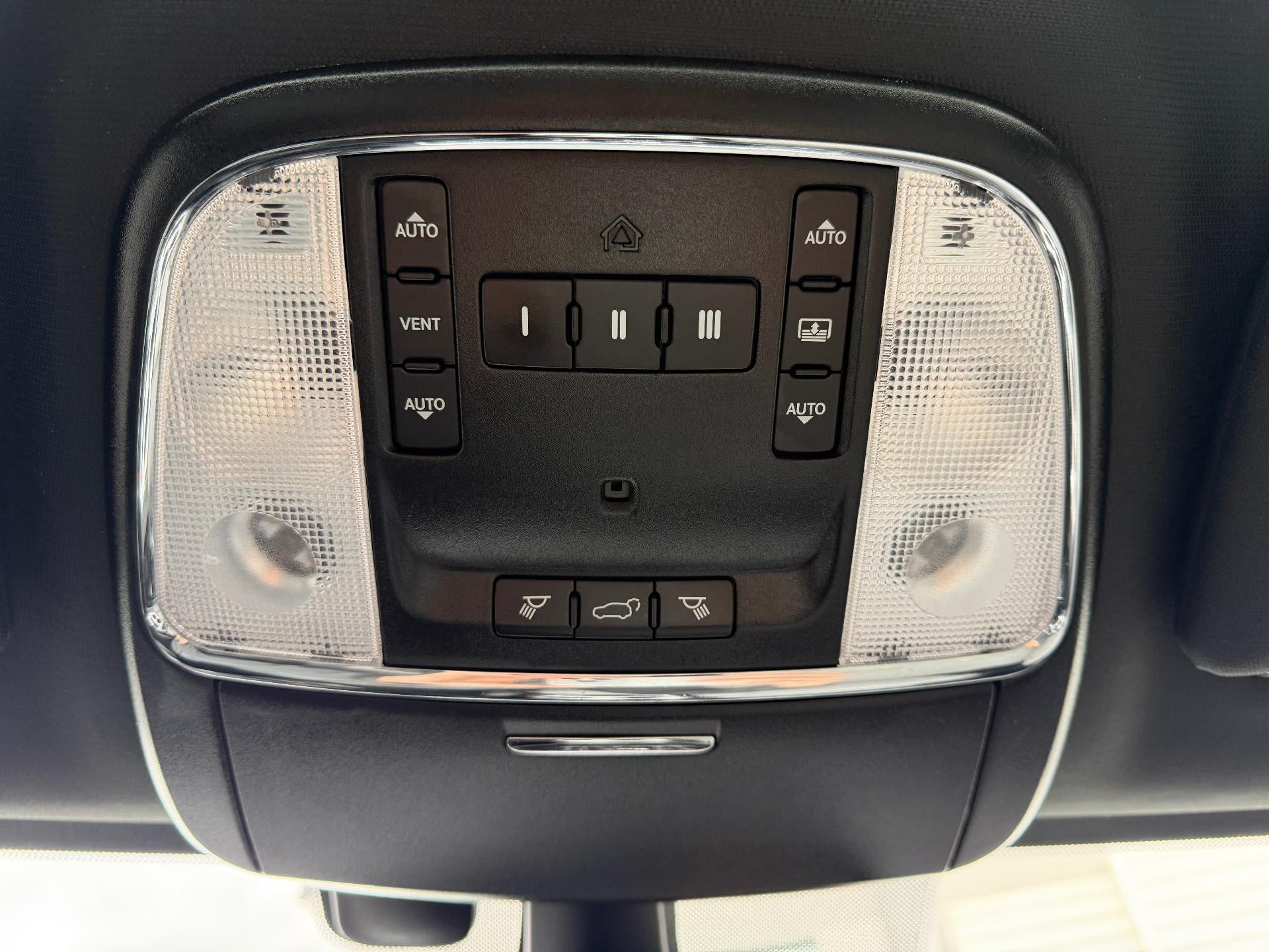 2018 Jeep Grand Cherokee Sterling Edition