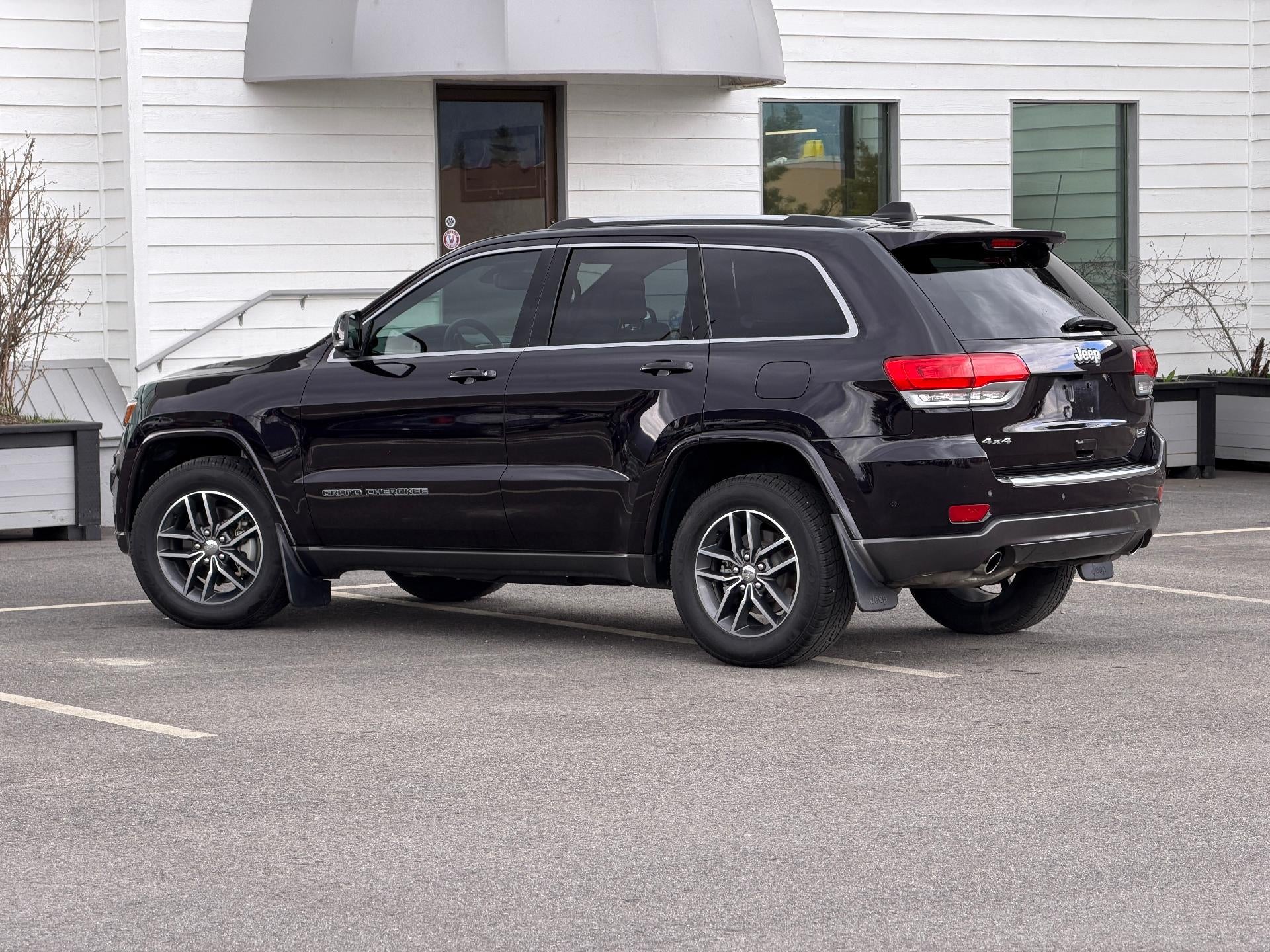 2018 Jeep Grand Cherokee Sterling Edition