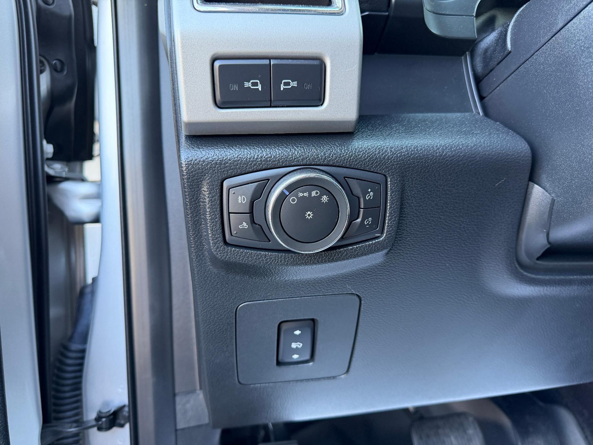 2015 Ford F-150 Lariat, Only 14,409 Miles,