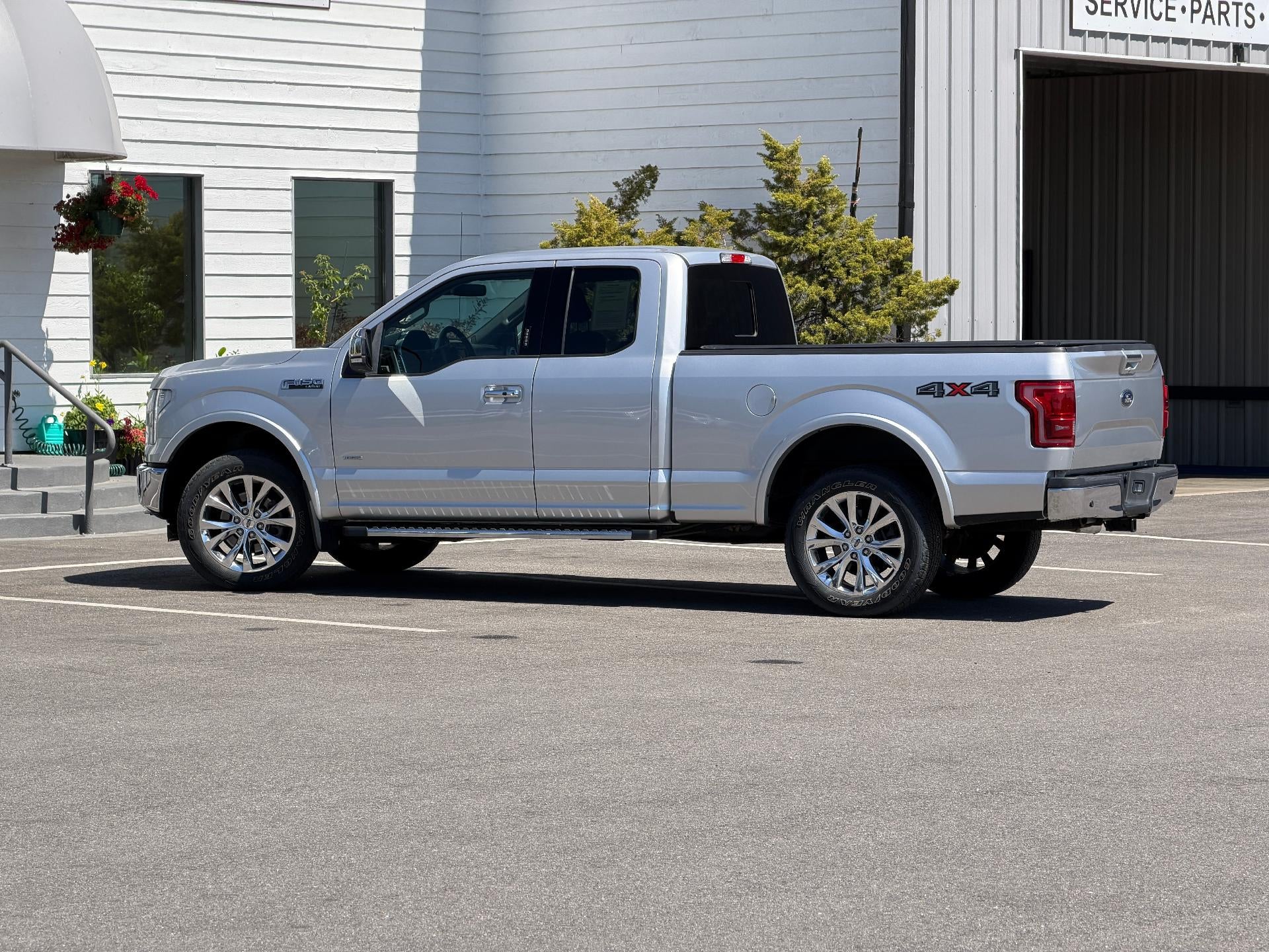 2015 Ford F-150 Lariat, Only 14,409 Miles,