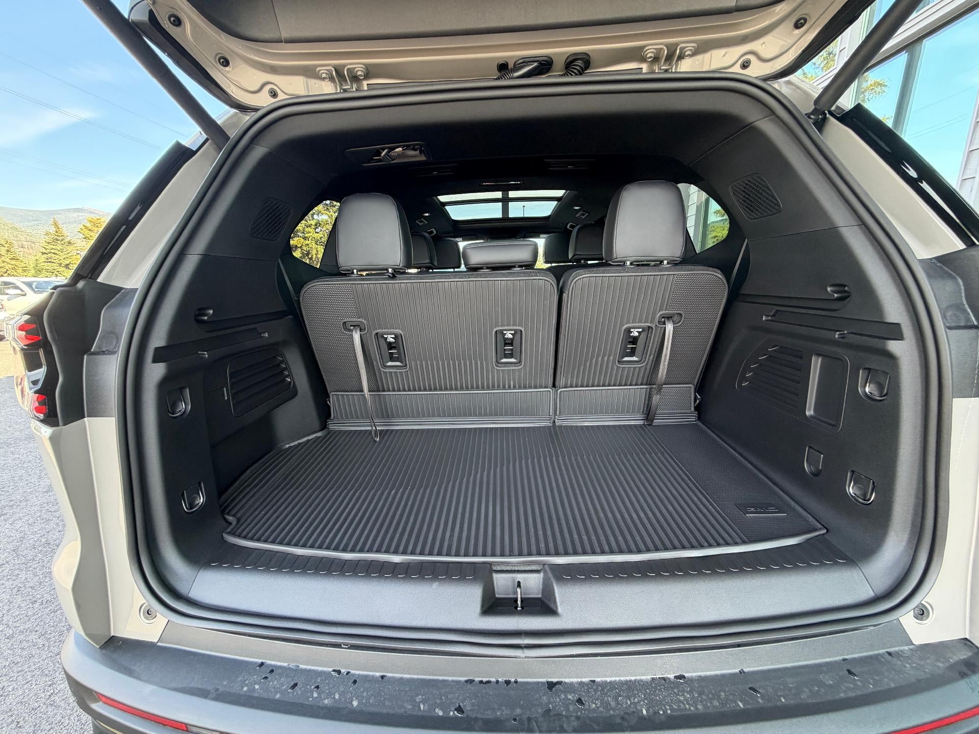 2027 GMC Acadia AWD AT4 Luxury Pkg Panoramic Sunroof