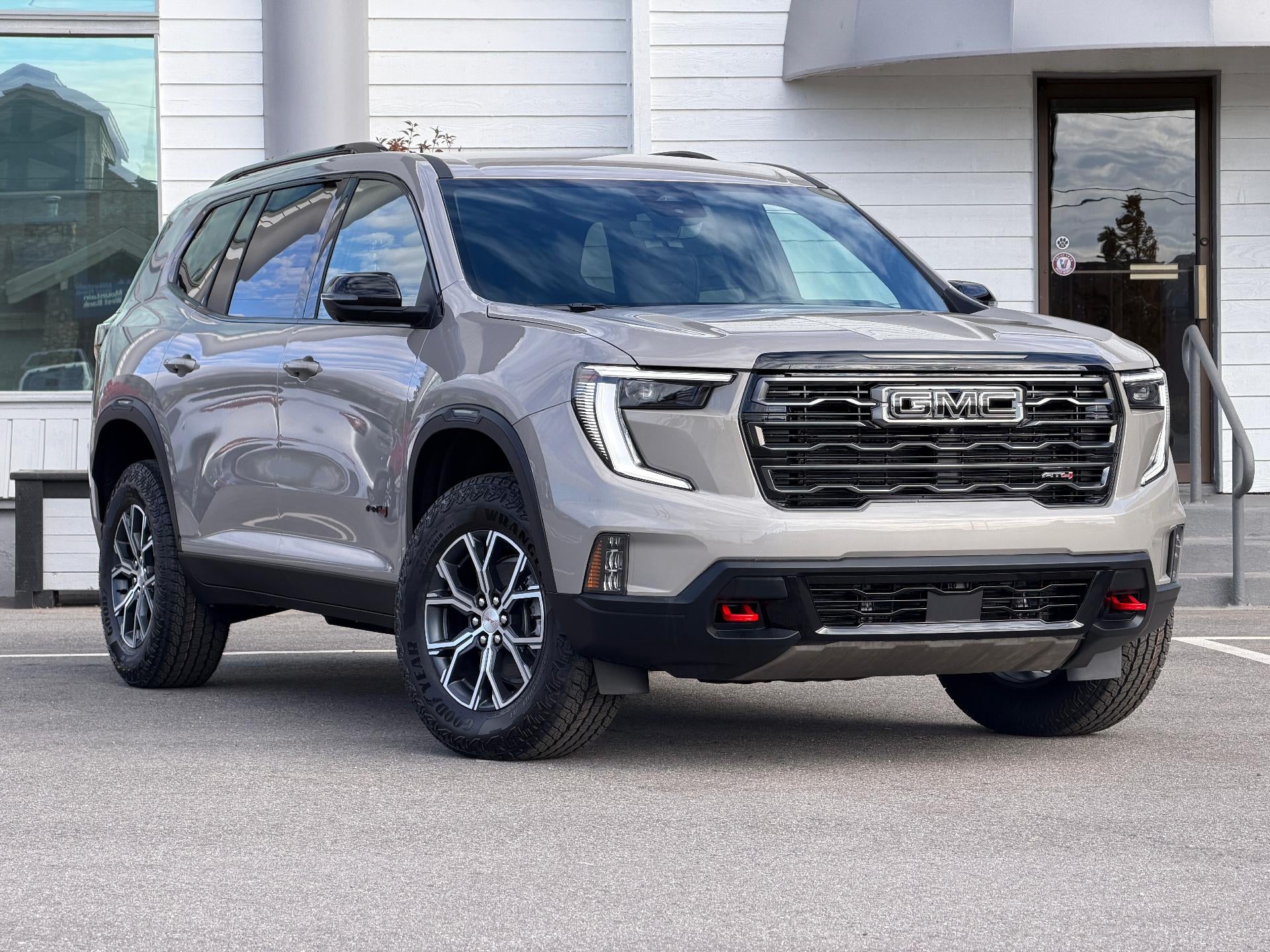 2027 GMC Acadia AWD AT4