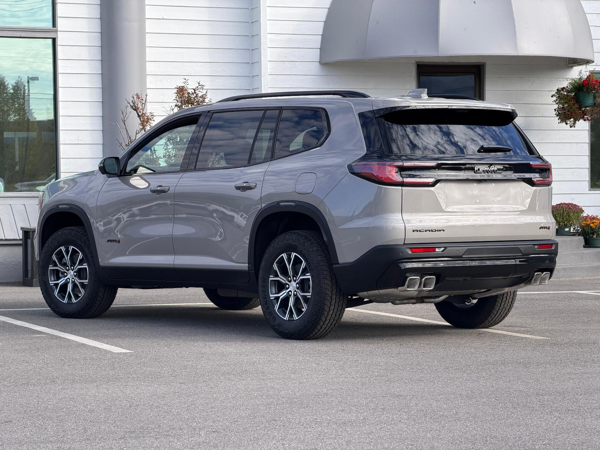 2027 GMC Acadia AWD AT4