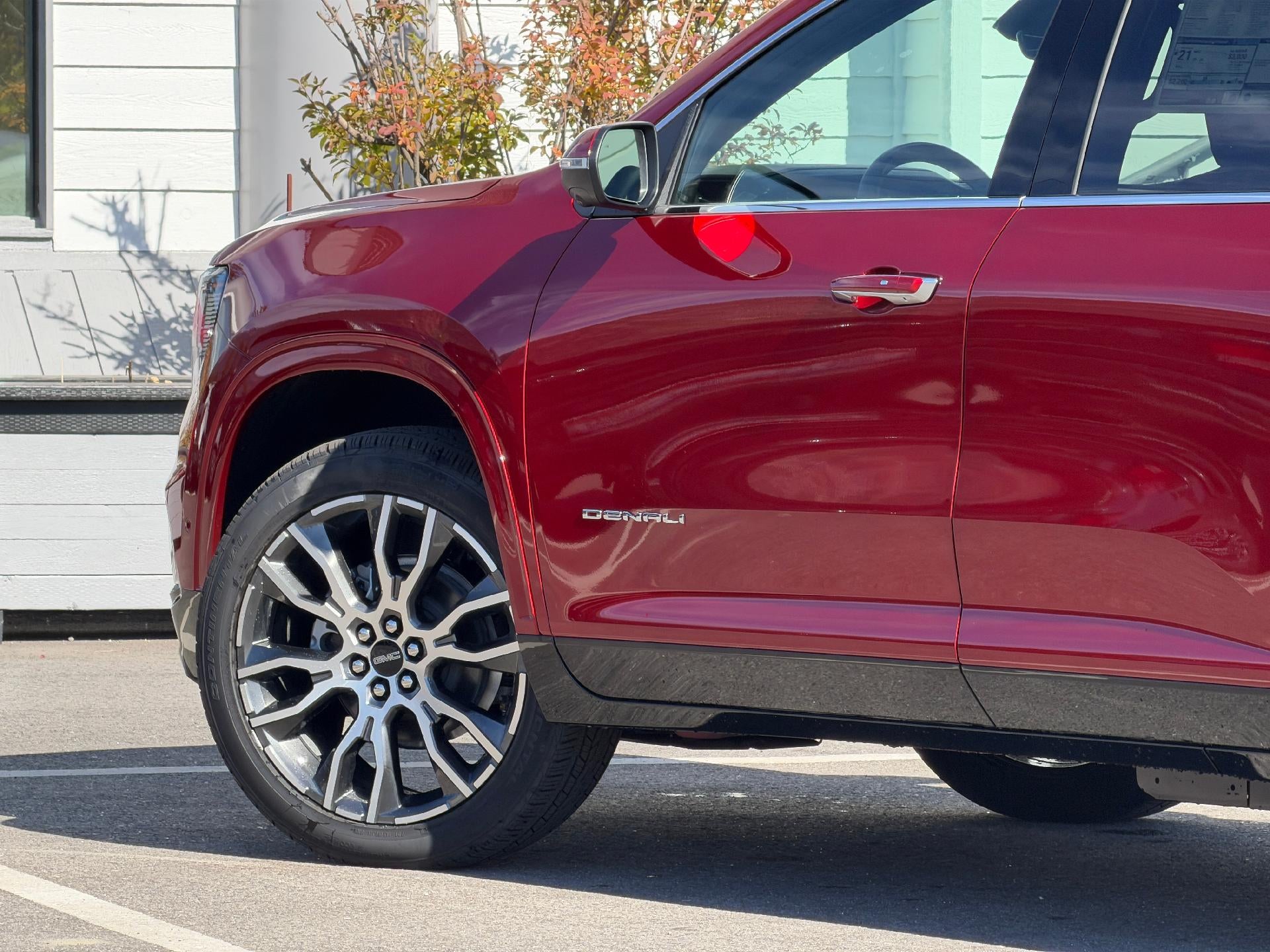2027 GMC Acadia AWD Denali Ultimate