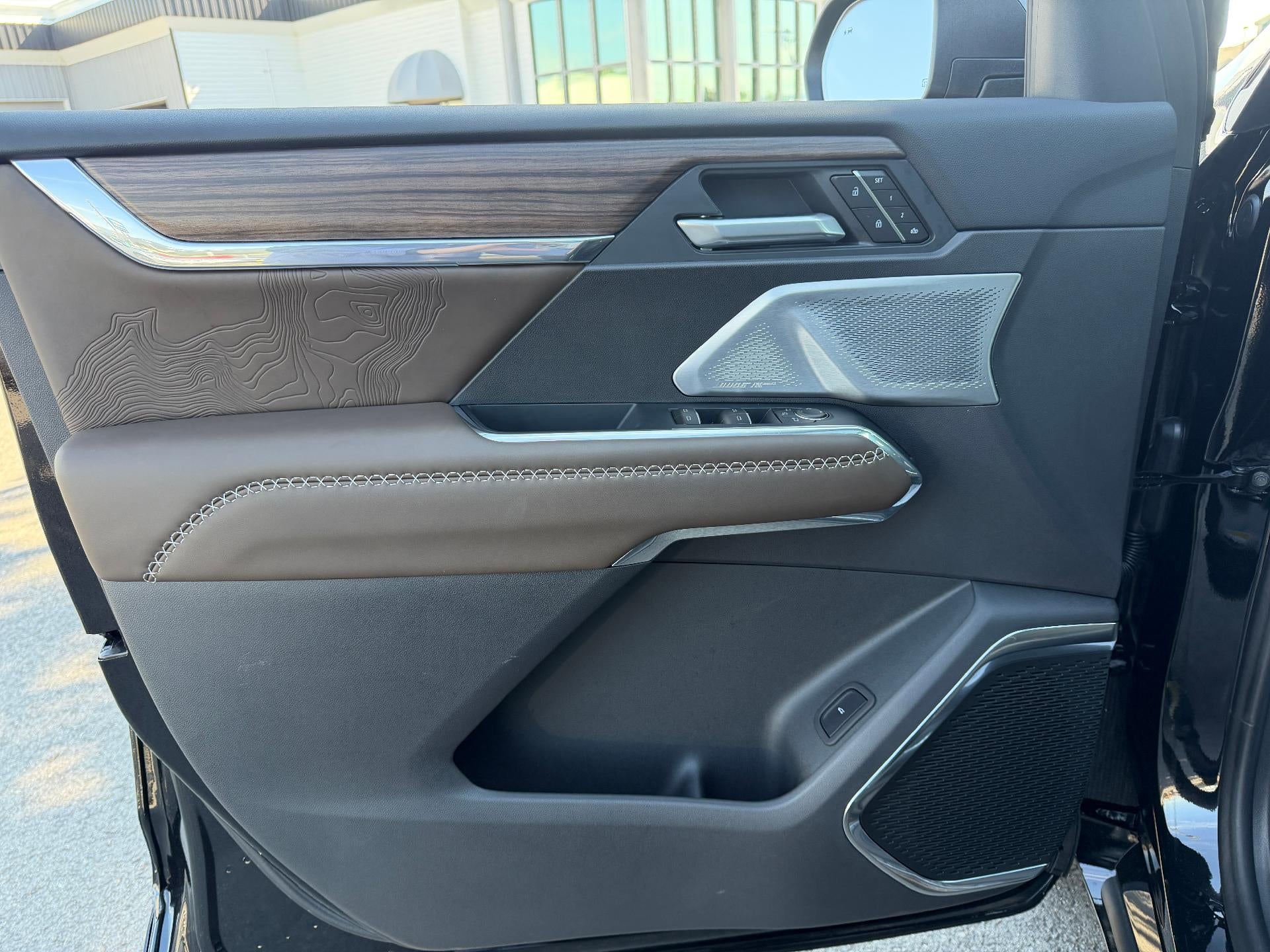 2027 GMC Acadia AWD Denali Ultimate