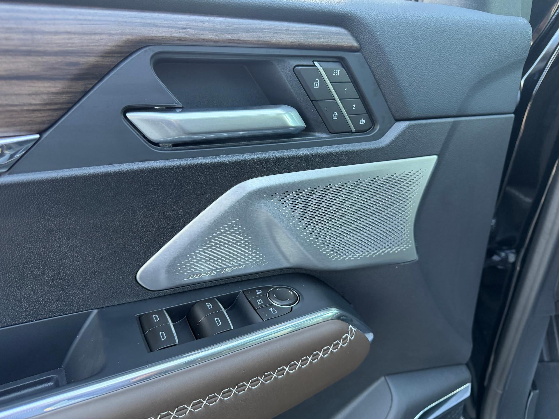 2027 GMC Acadia AWD Denali Ultimate