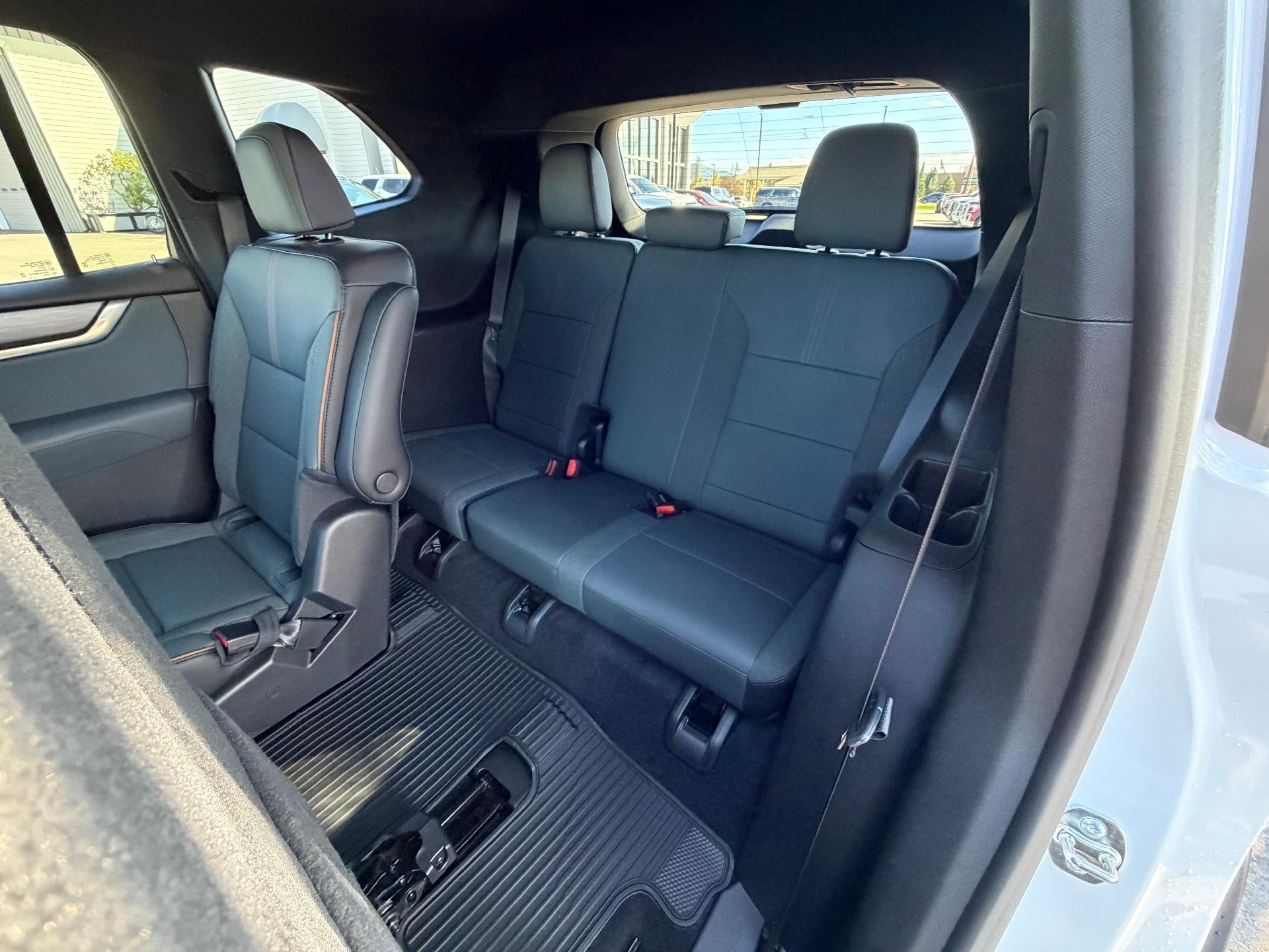 2026 GMC Acadia AWD AT4