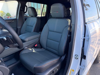 2026 GMC Acadia AWD AT4