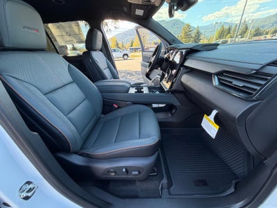 2026 GMC Acadia AWD AT4