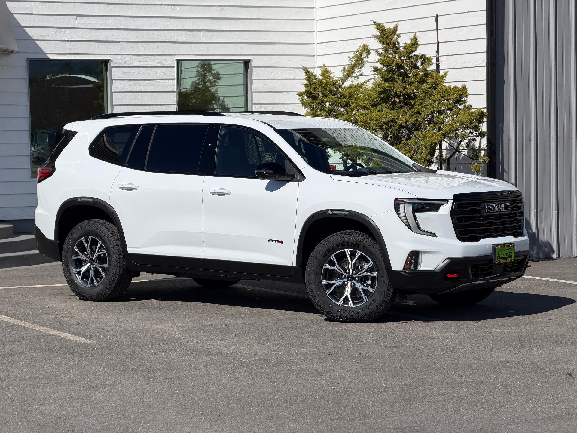 2026 GMC Acadia AWD AT4