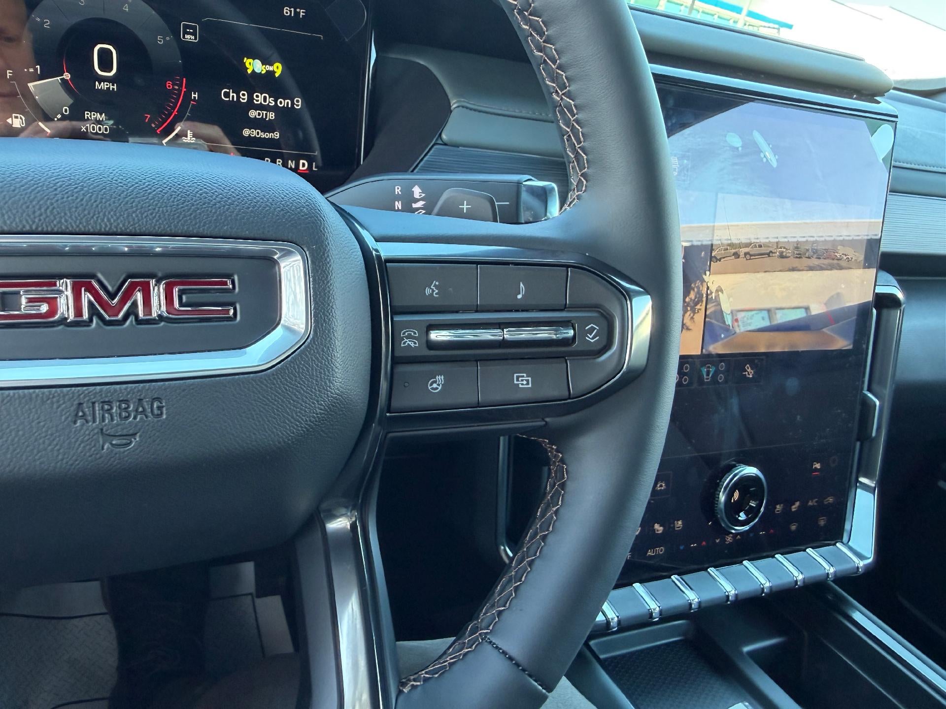 2026 GMC Acadia AWD AT4