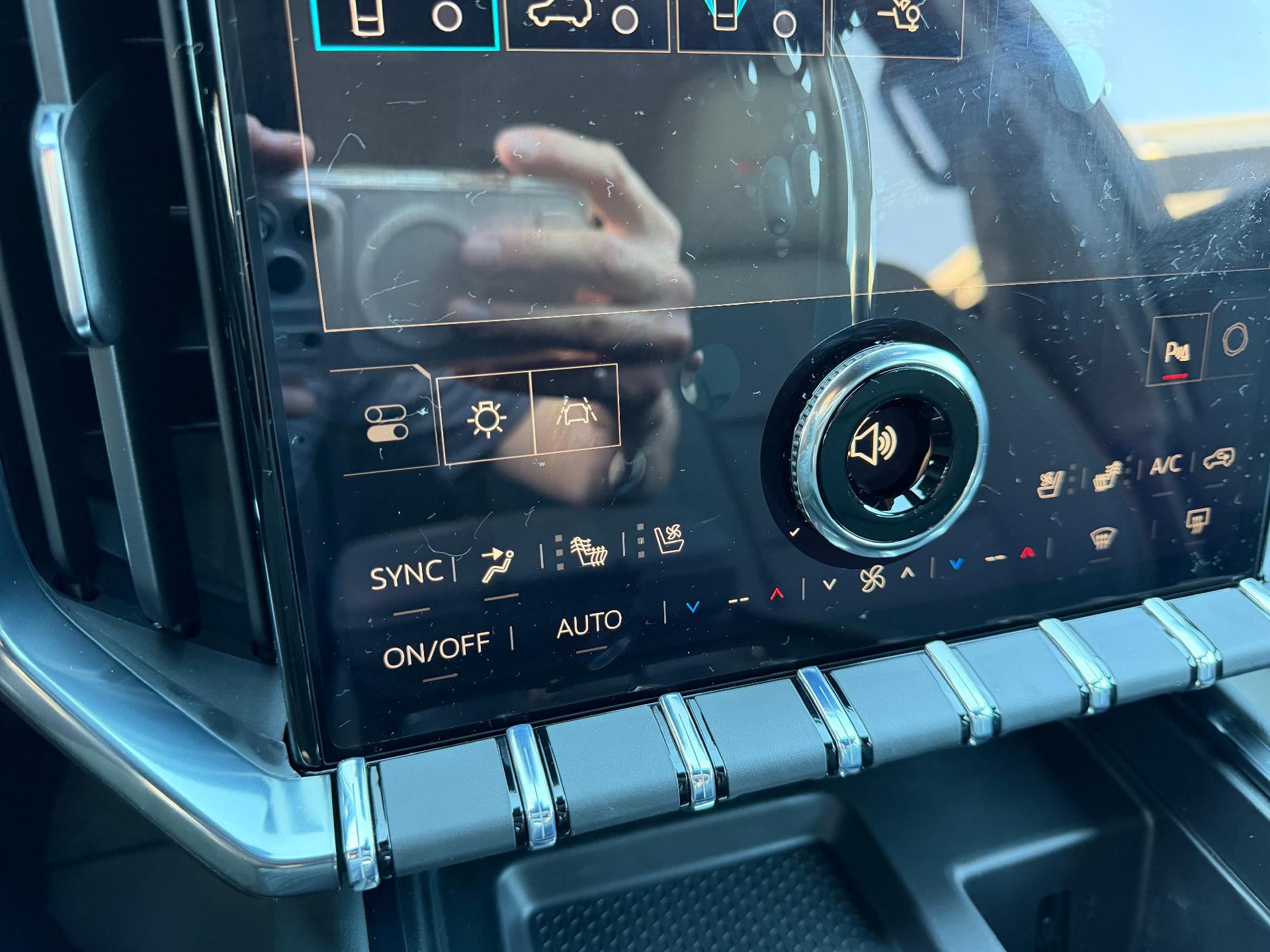 2026 GMC Acadia AWD AT4