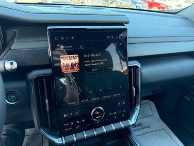 2026 GMC Acadia AWD AT4