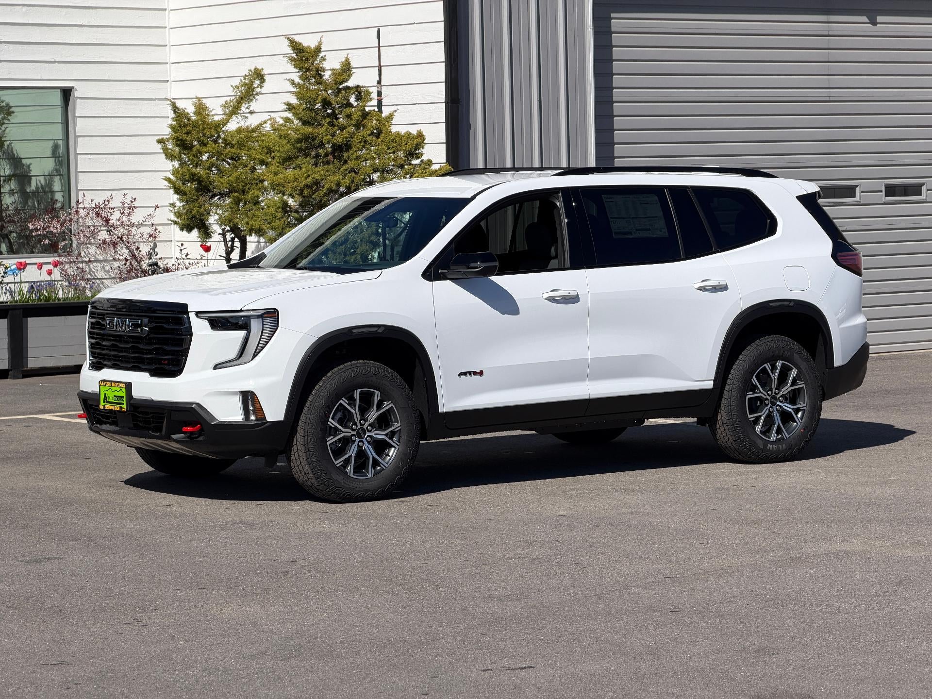 2026 GMC Acadia AWD AT4