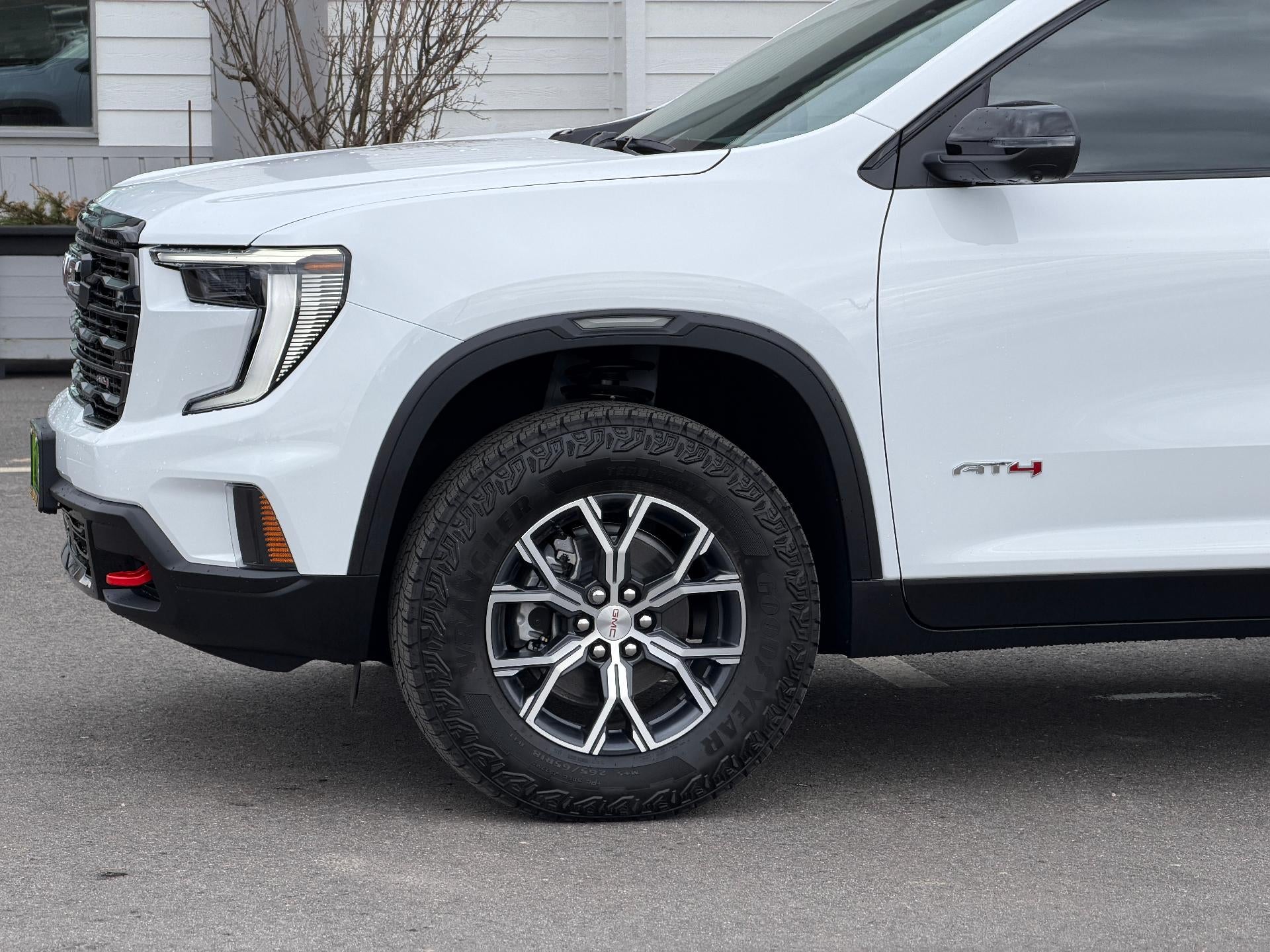 2026 GMC Acadia AWD AT4