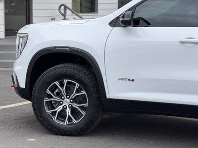 2026 GMC Acadia AWD AT4
