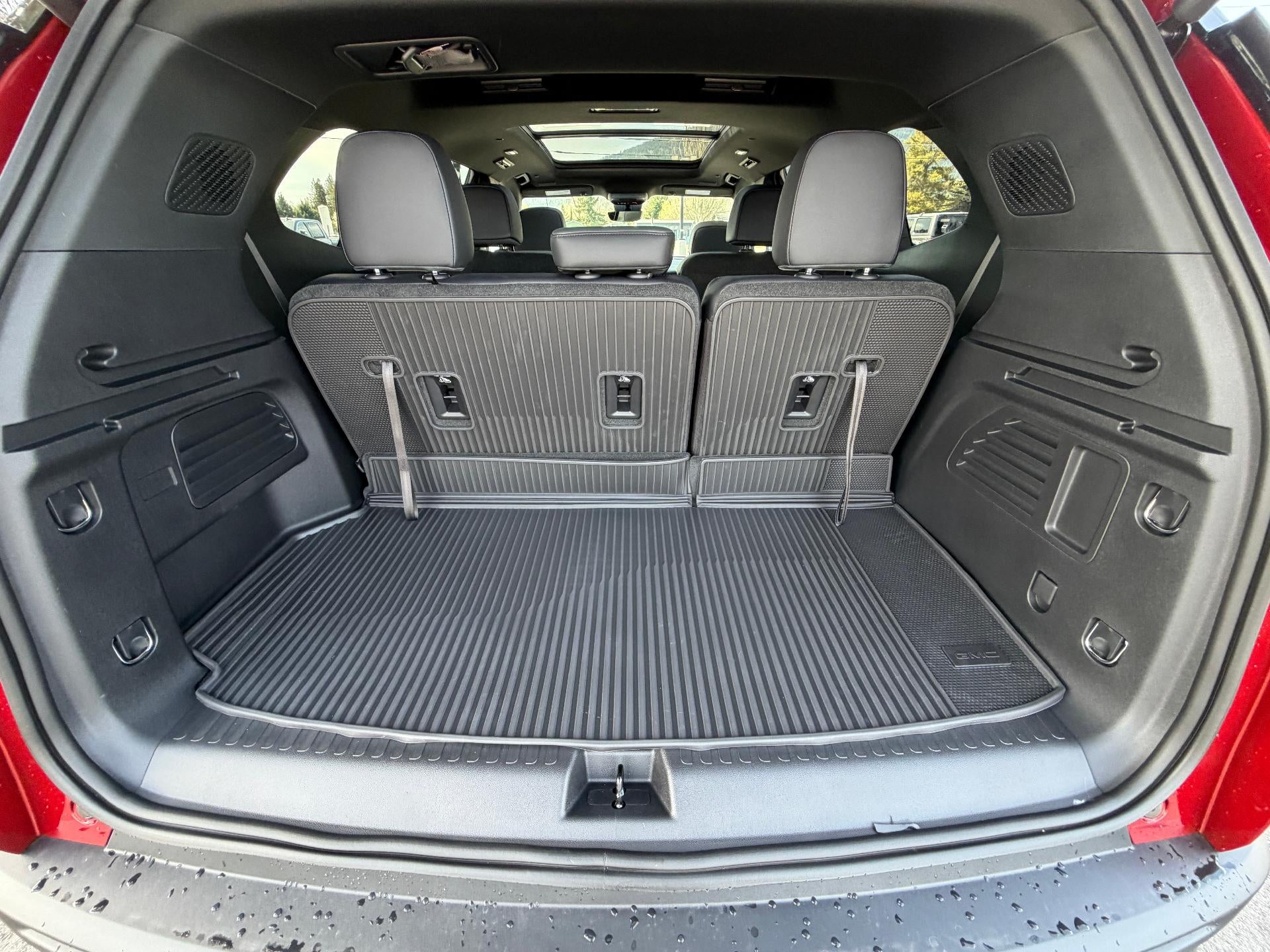 2026 GMC Acadia AWD AT4