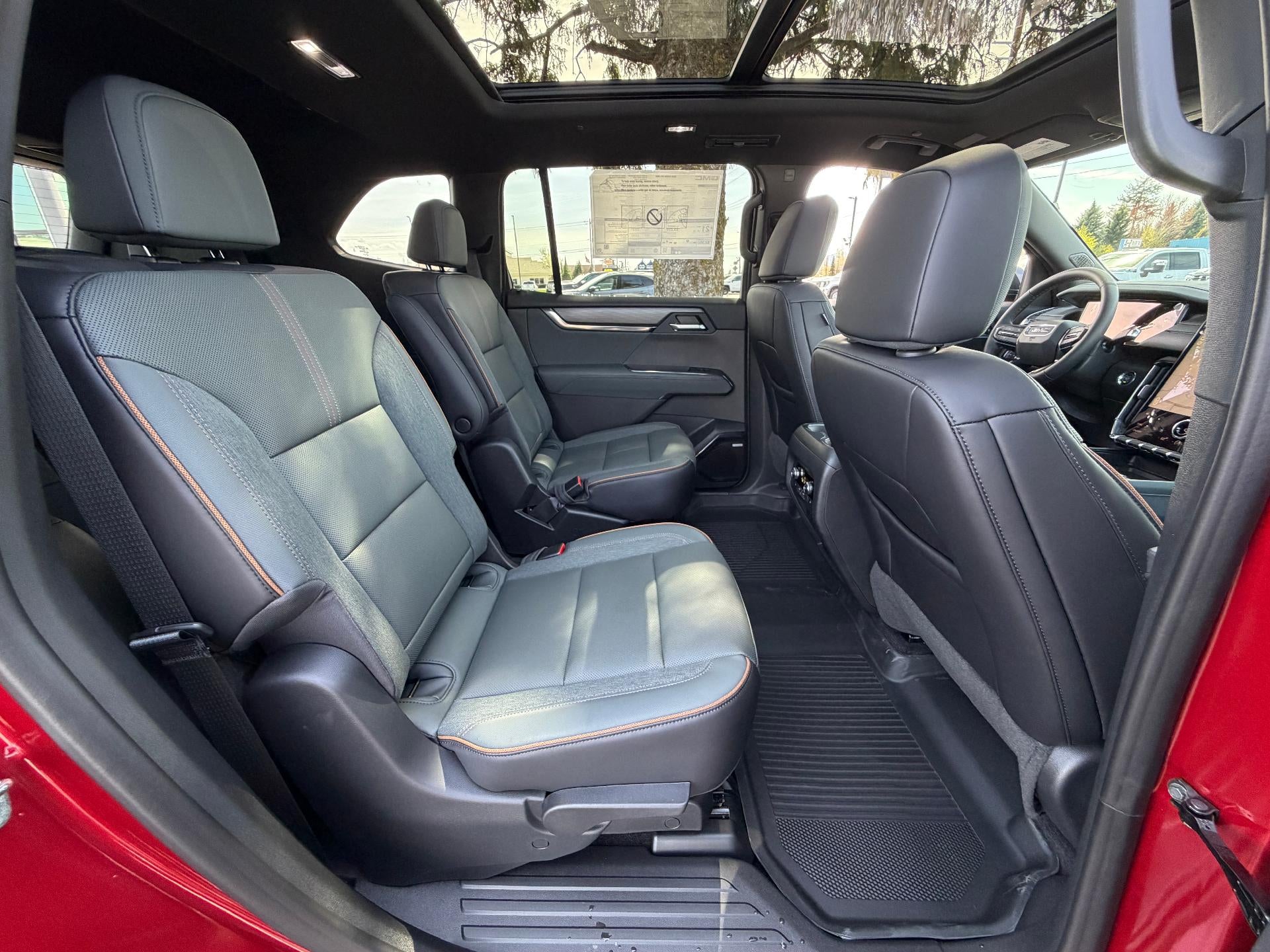 2026 GMC Acadia AWD AT4