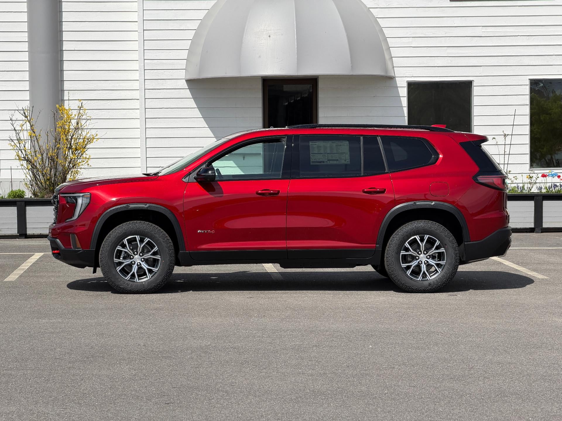 2026 GMC Acadia AWD AT4