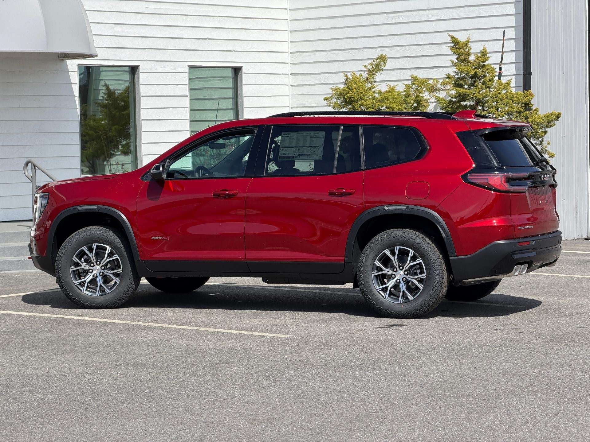 2026 GMC Acadia AWD AT4