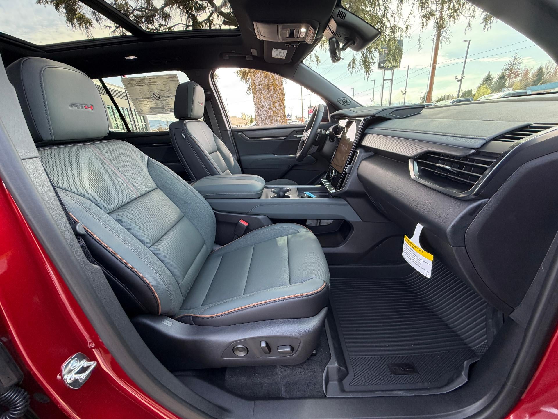 2026 GMC Acadia AWD AT4