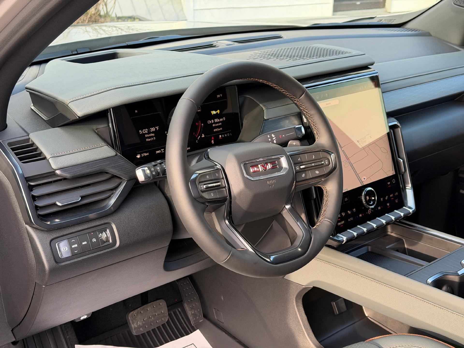 2026 GMC Acadia AWD AT4