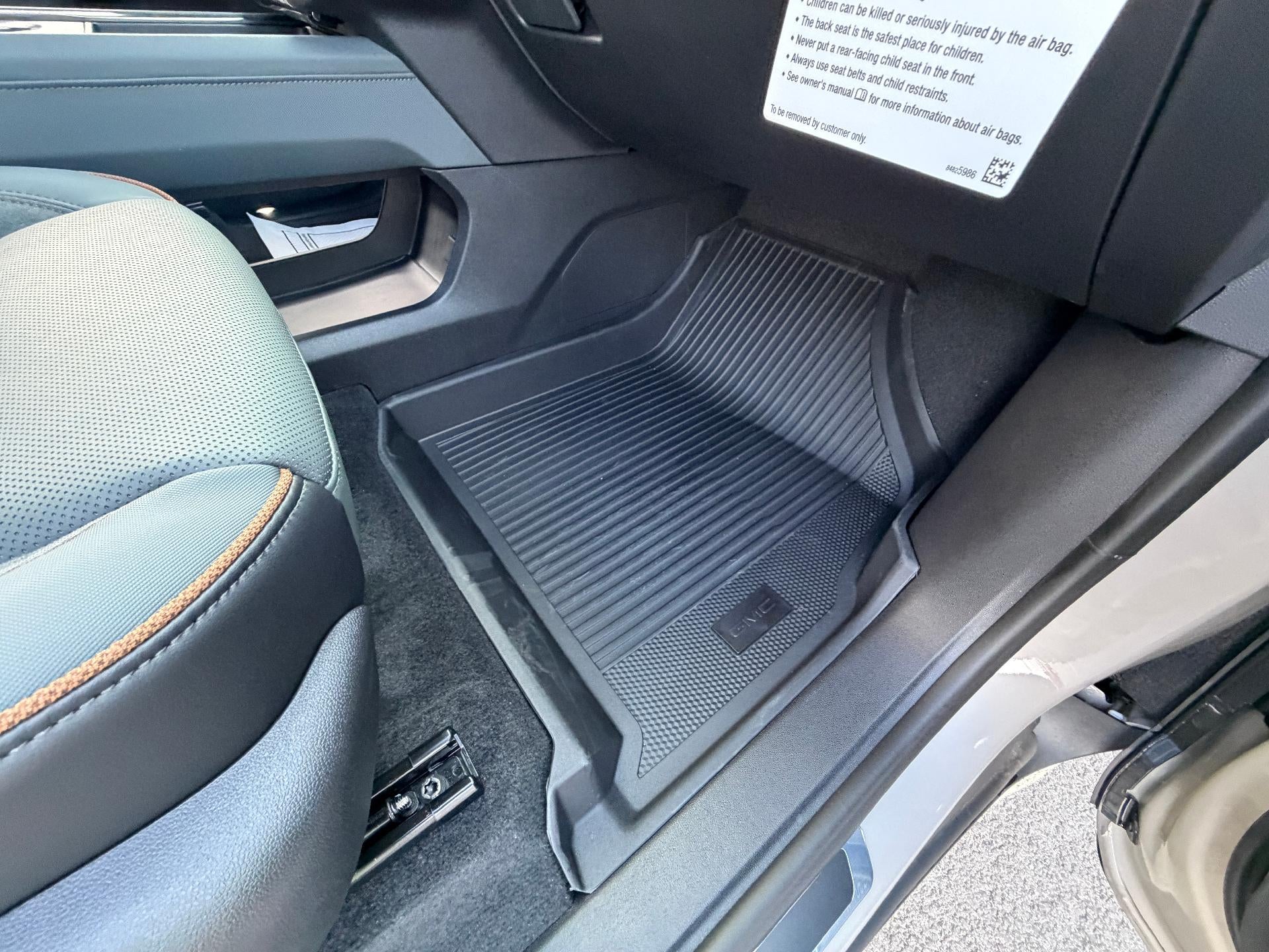 2026 GMC Acadia AWD AT4