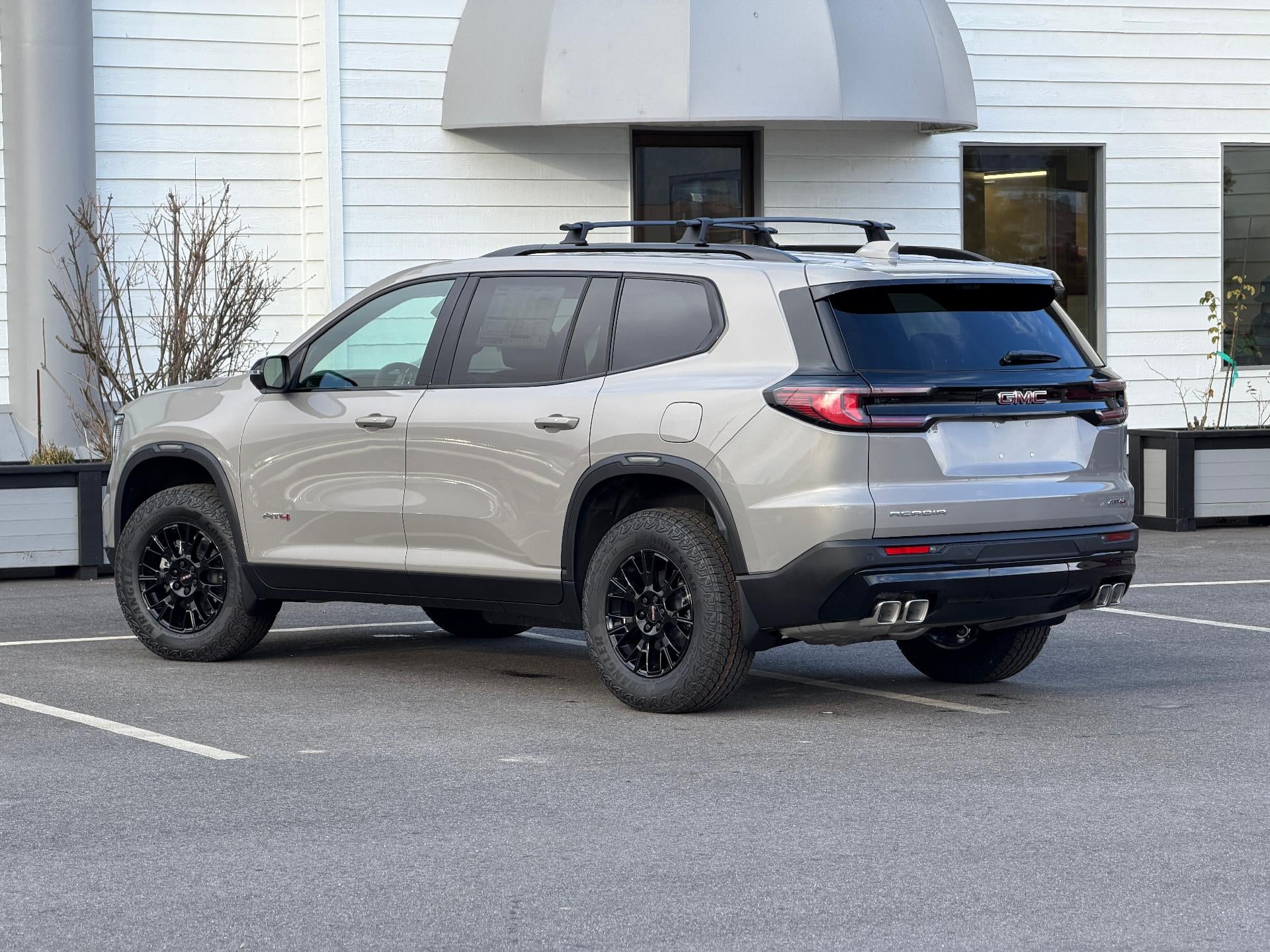 2026 GMC Acadia AWD AT4