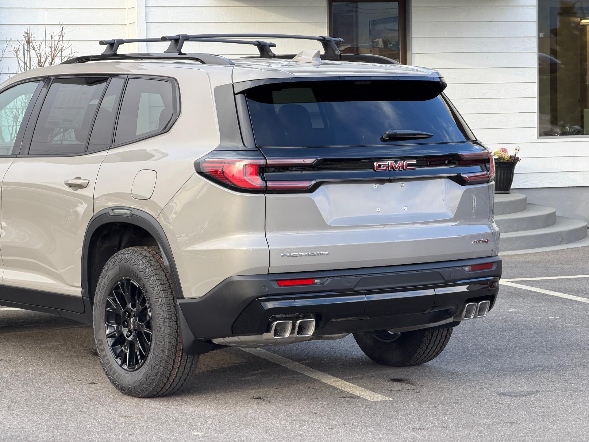 2026 GMC Acadia AWD AT4