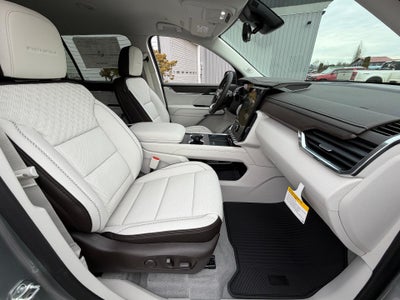 2026 GMC Acadia AWD Denali