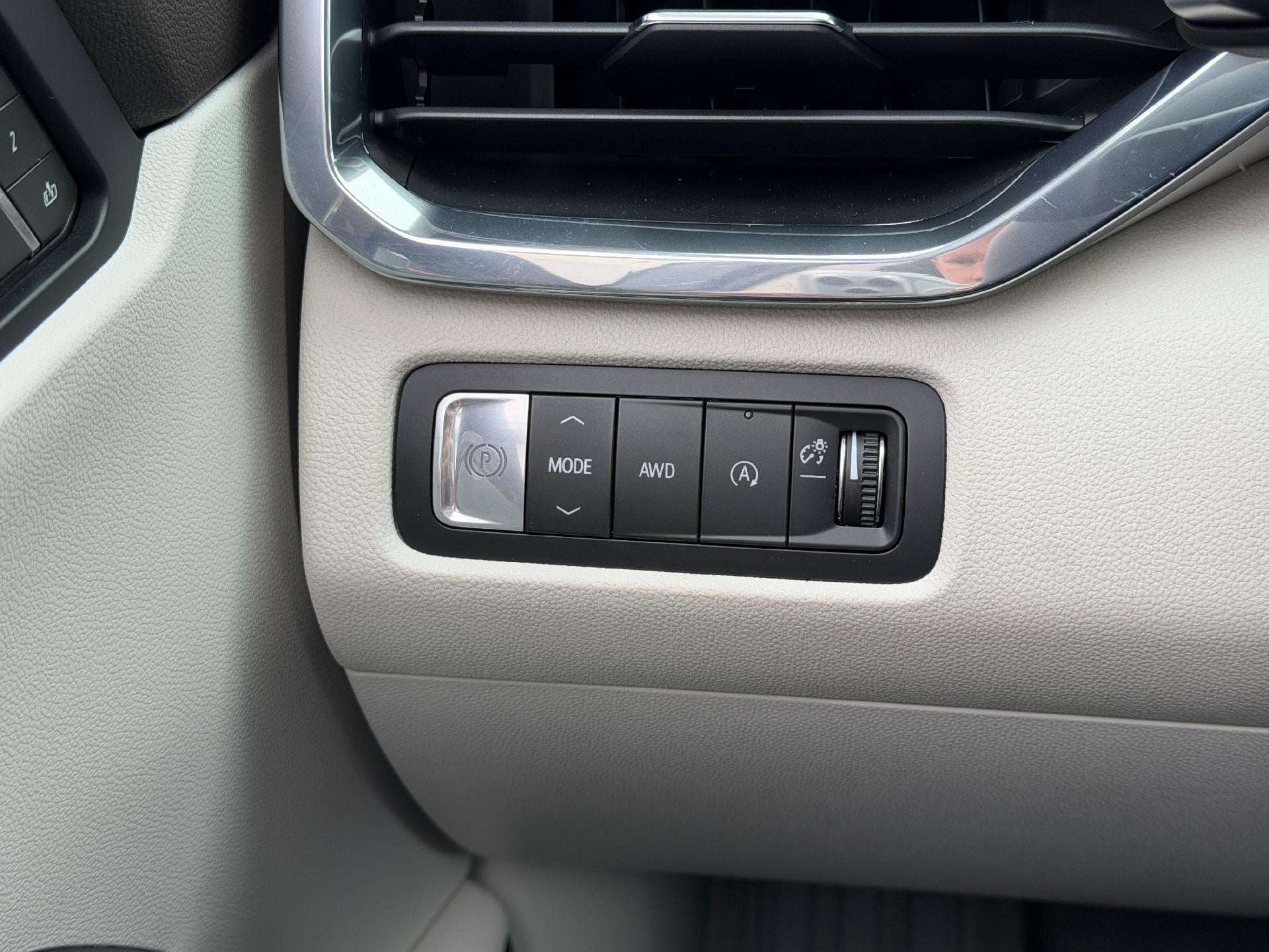 2026 GMC Acadia AWD Denali