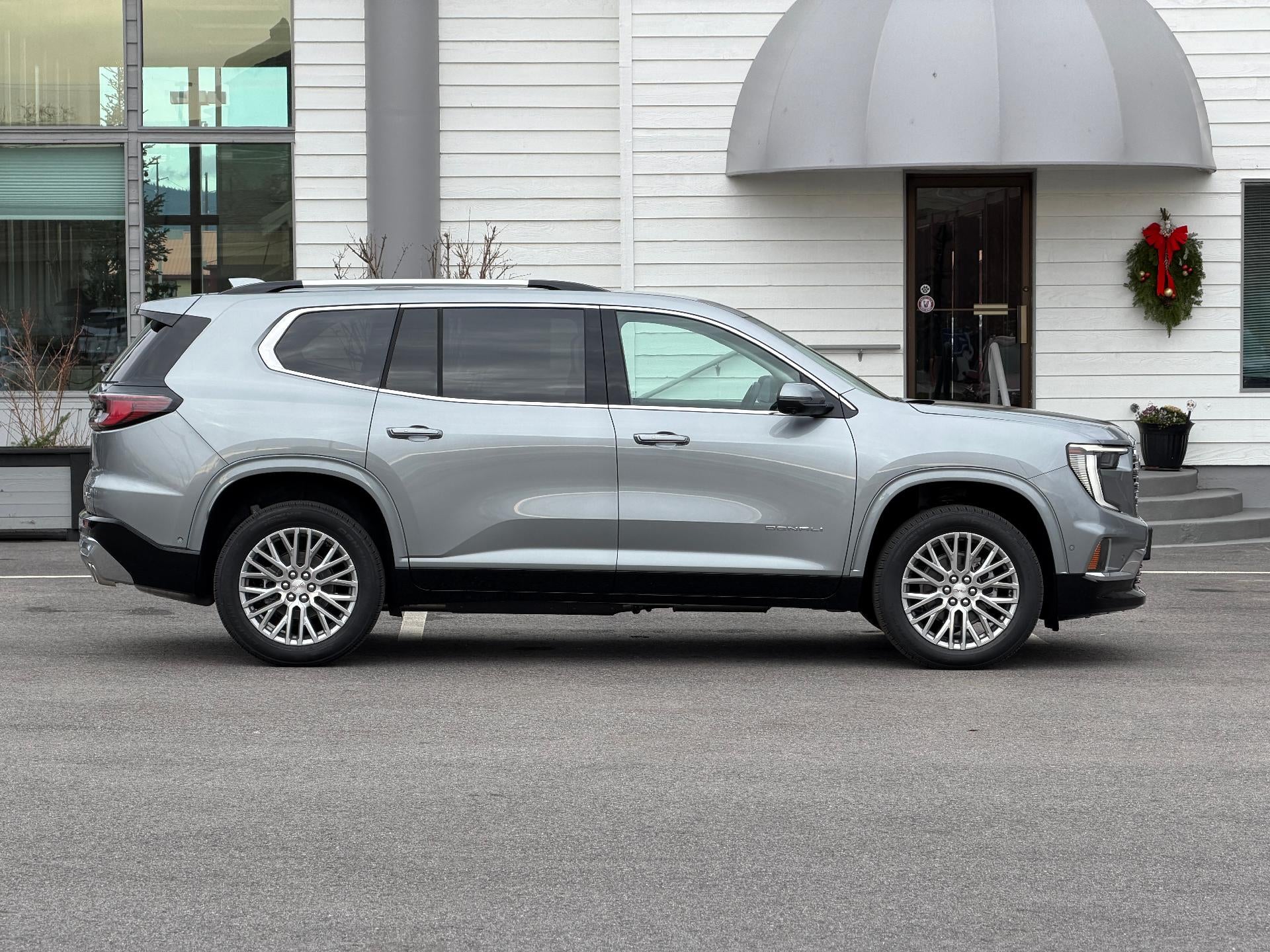 2026 GMC Acadia AWD Denali