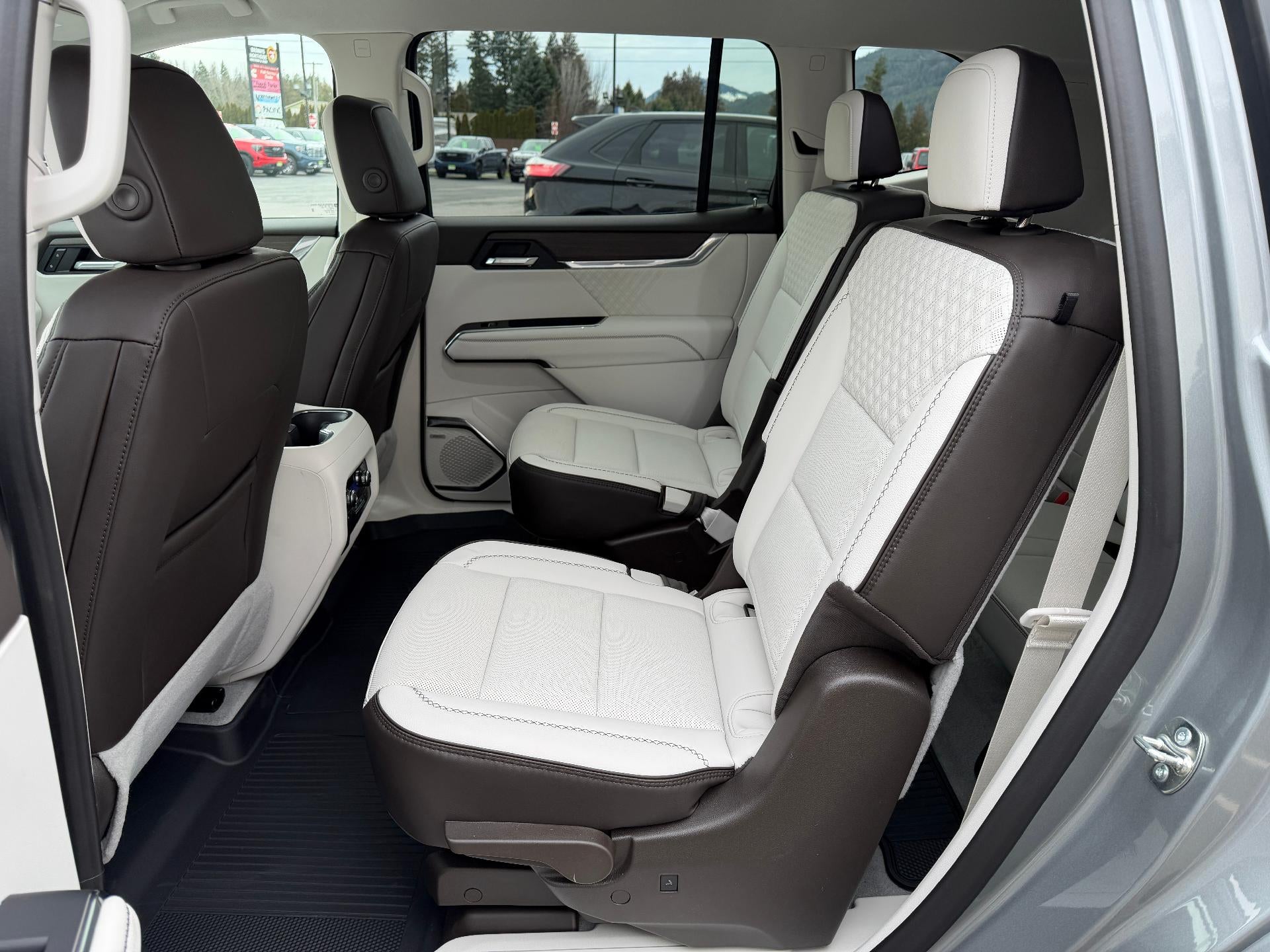 2026 GMC Acadia AWD Denali