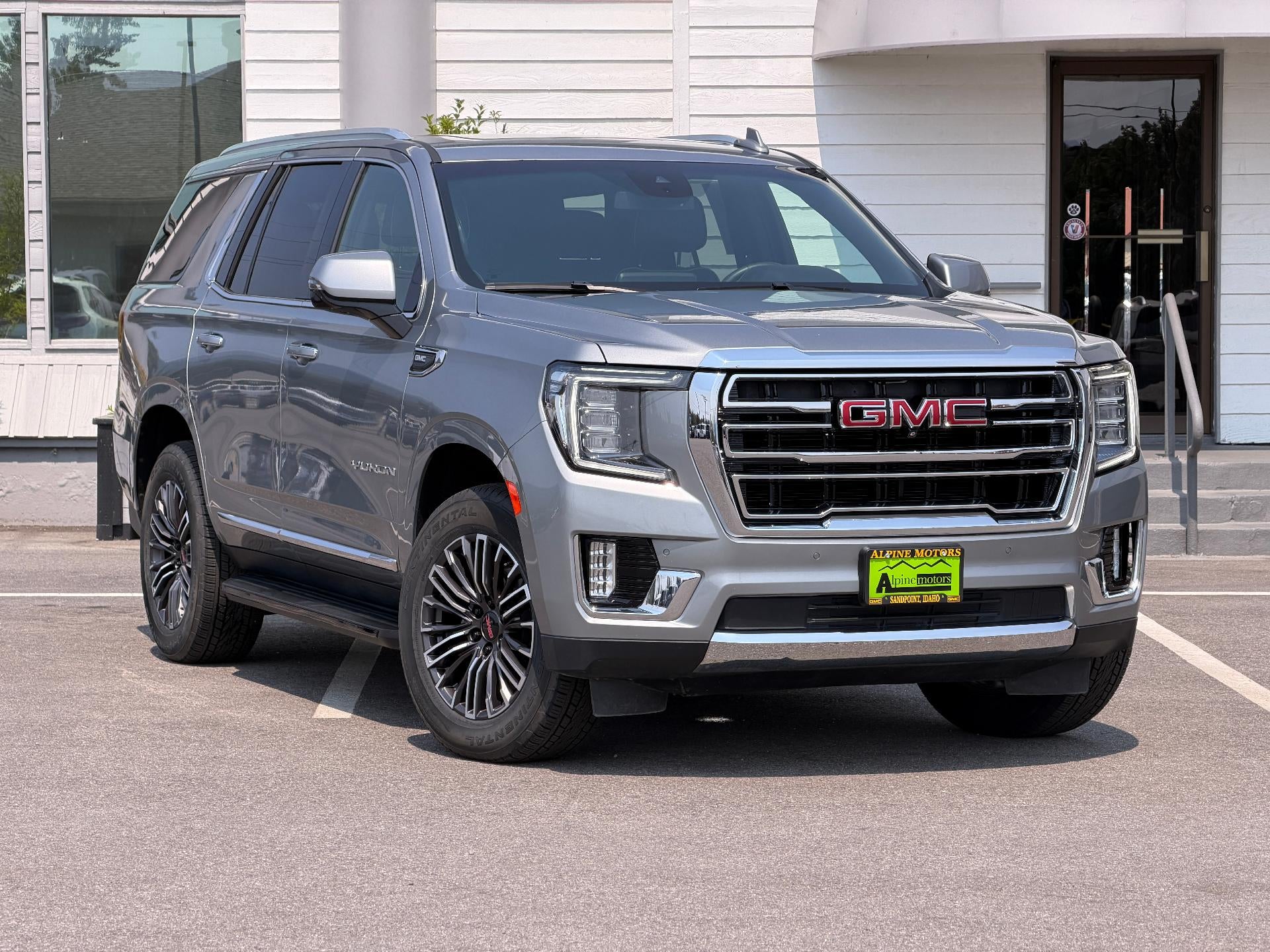 2024 GMC Yukon SLT