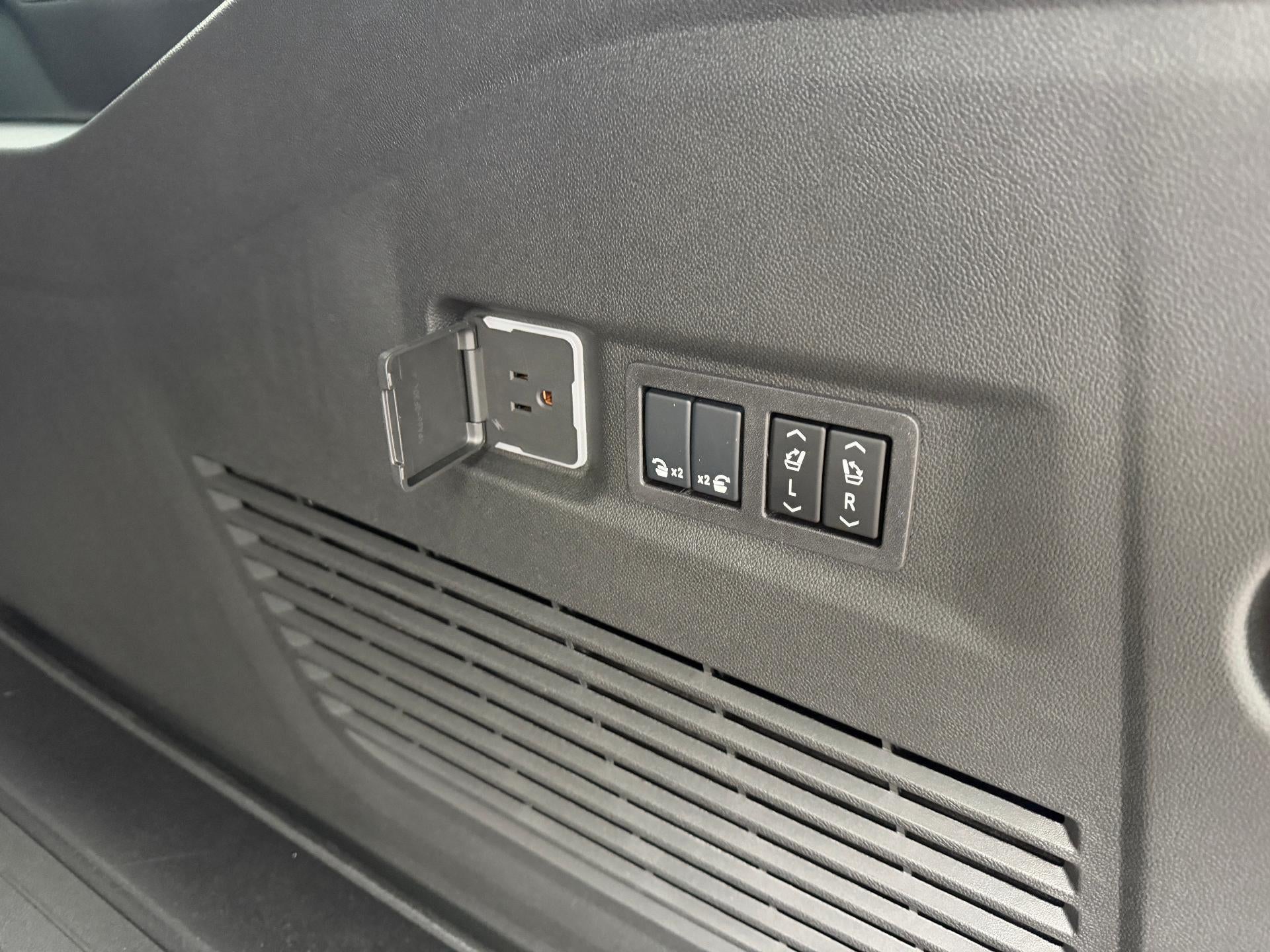 2026 GMC Yukon XL 4WD 4dr Elevation