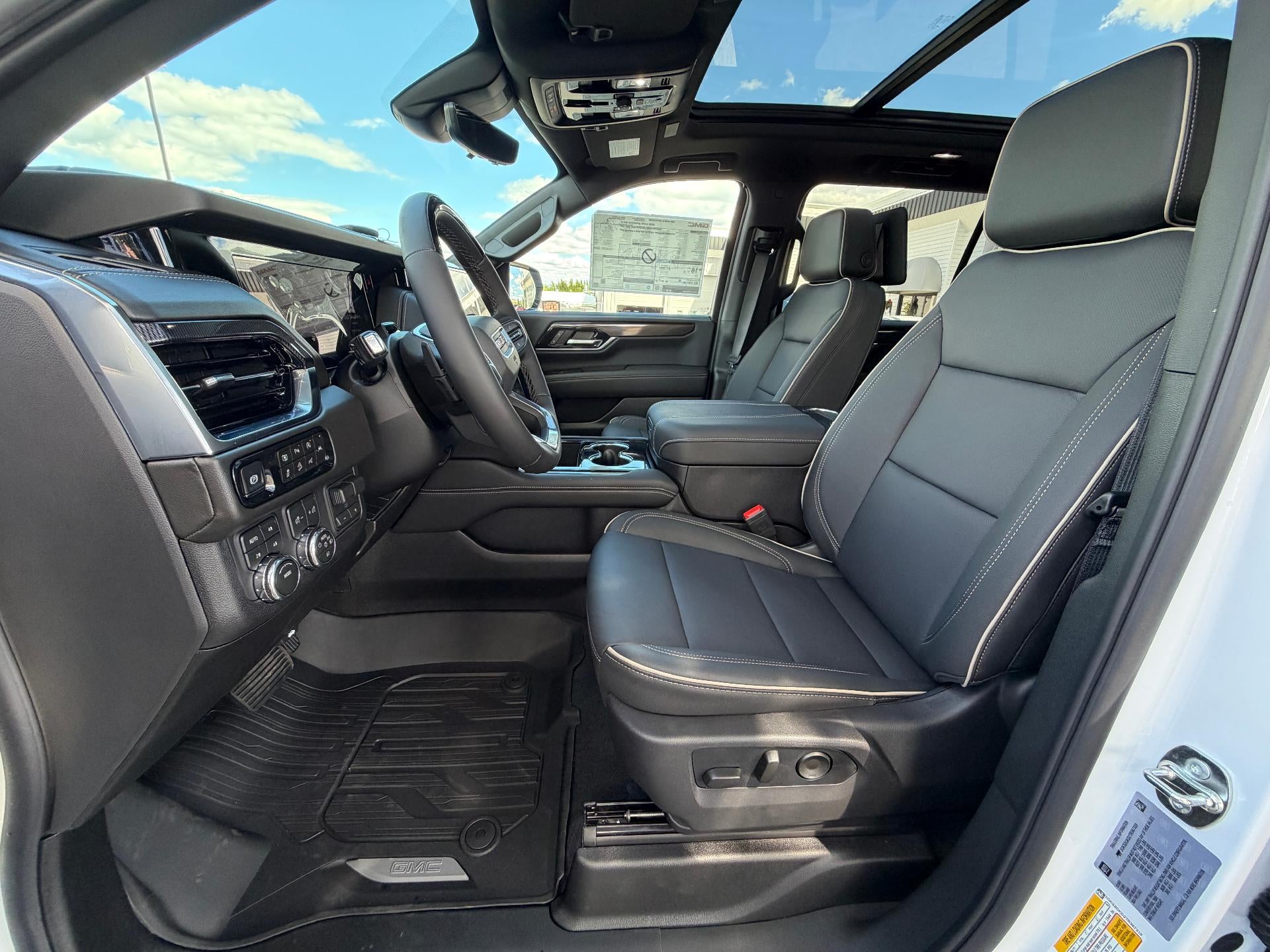 2026 GMC Yukon XL 4WD 4dr Elevation
