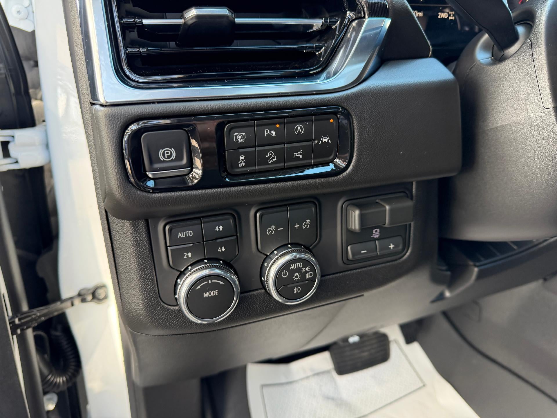 2026 GMC Yukon XL 4WD 4dr Elevation