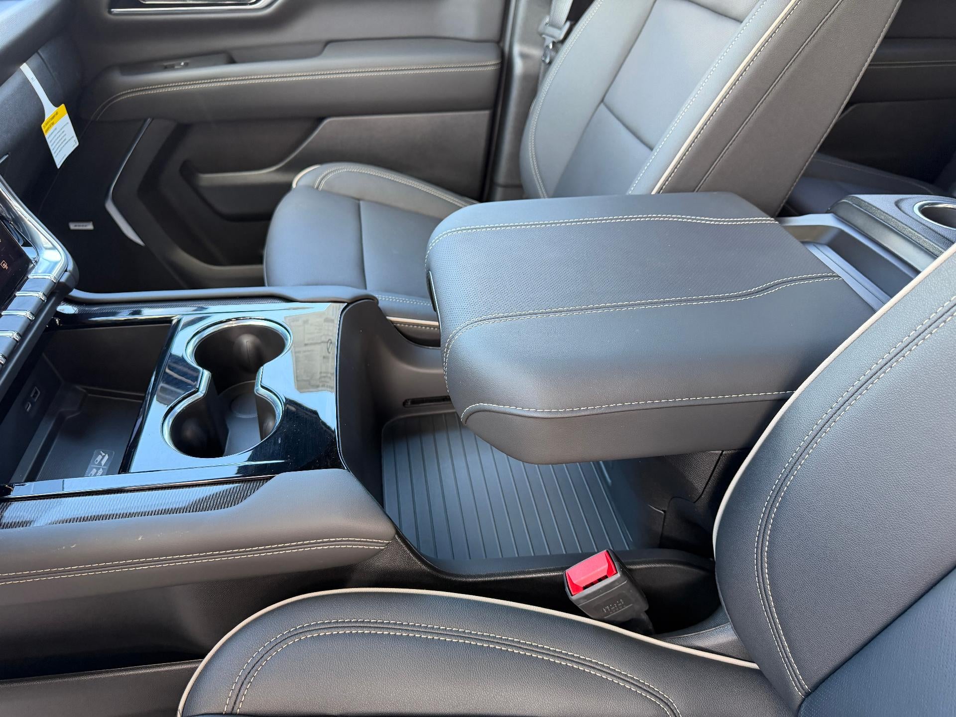 2026 GMC Yukon XL 4WD 4dr Elevation