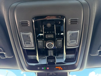 2026 GMC Yukon XL 4WD 4dr Elevation