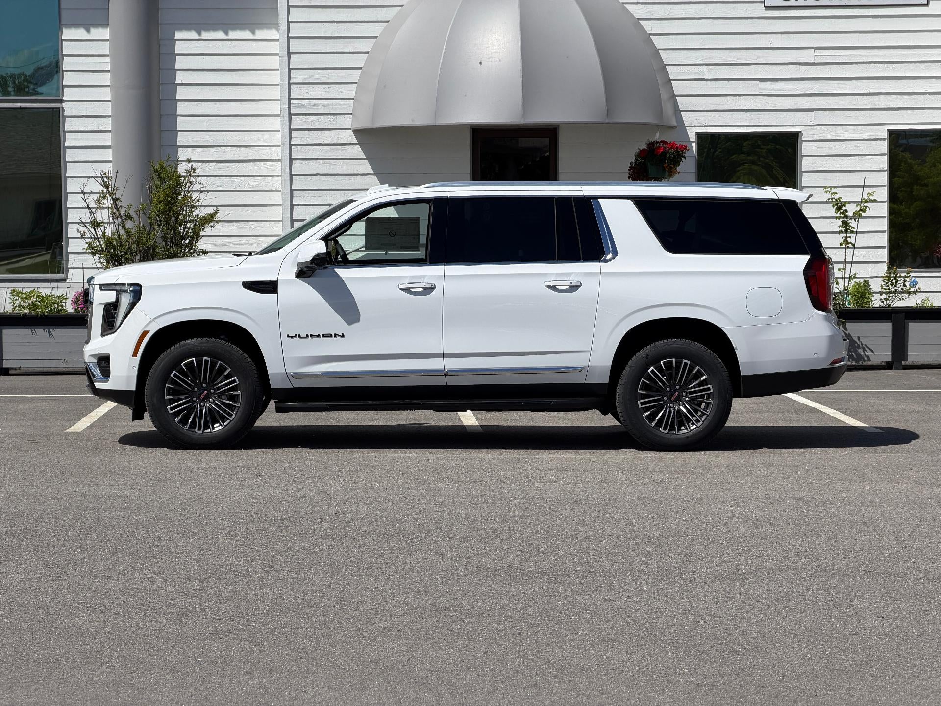 2026 GMC Yukon XL 4WD 4dr Elevation