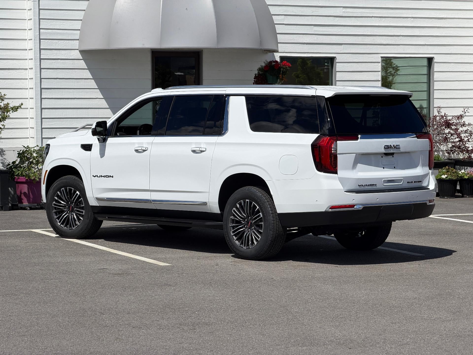 2026 GMC Yukon XL 4WD 4dr Elevation