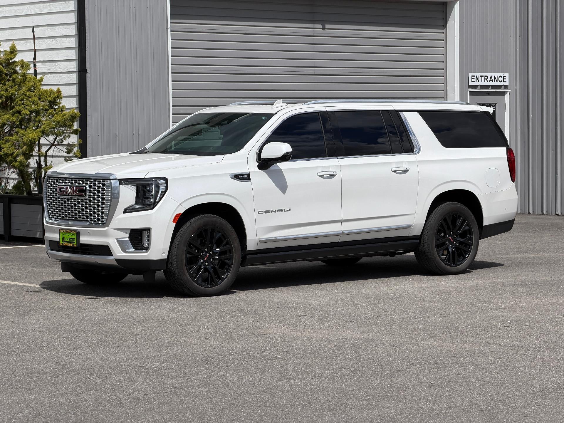 2024 GMC Yukon XL Denali
