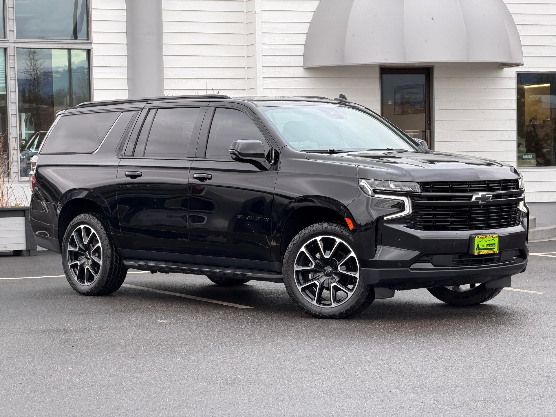 2023 Chevrolet Suburban RST