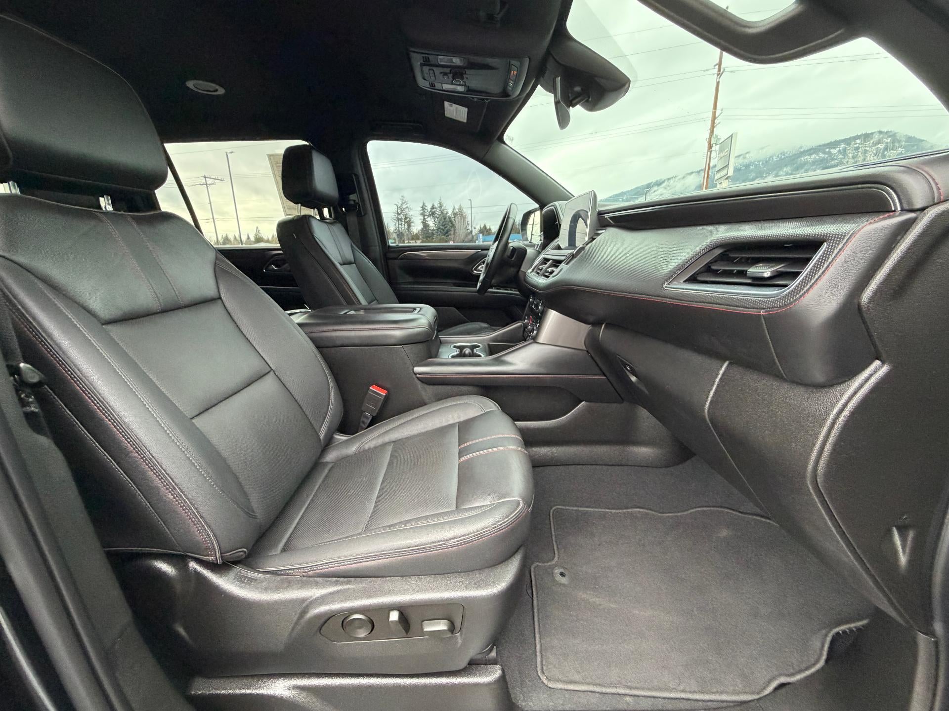 2023 Chevrolet Suburban RST