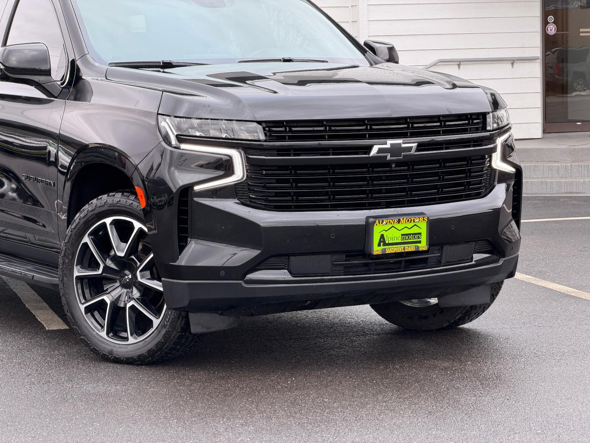 2023 Chevrolet Suburban RST