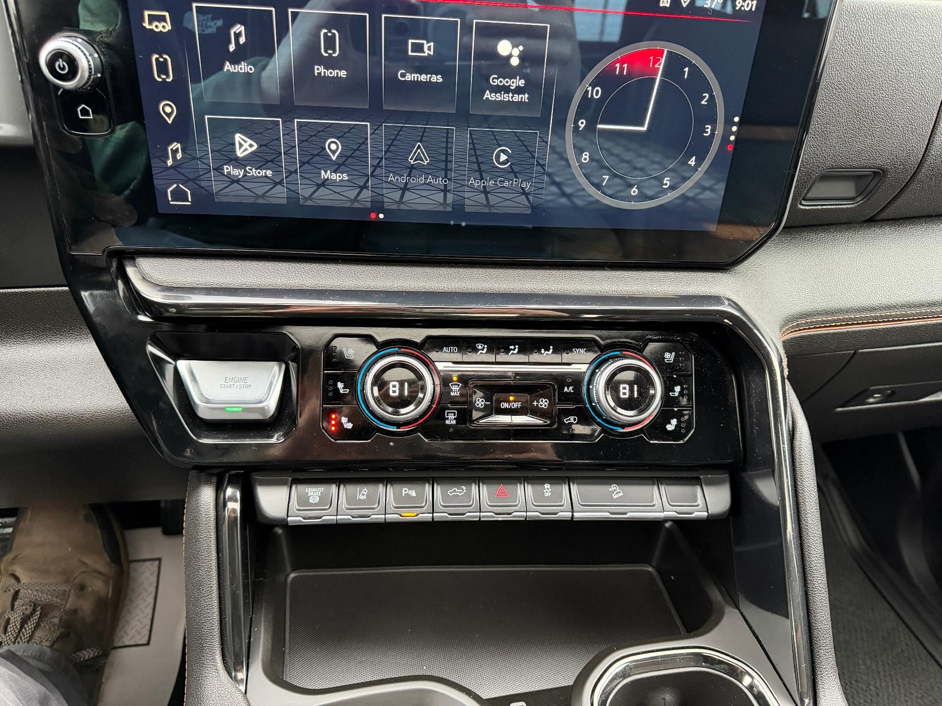 2024 GMC Sierra 3500 HD AT4