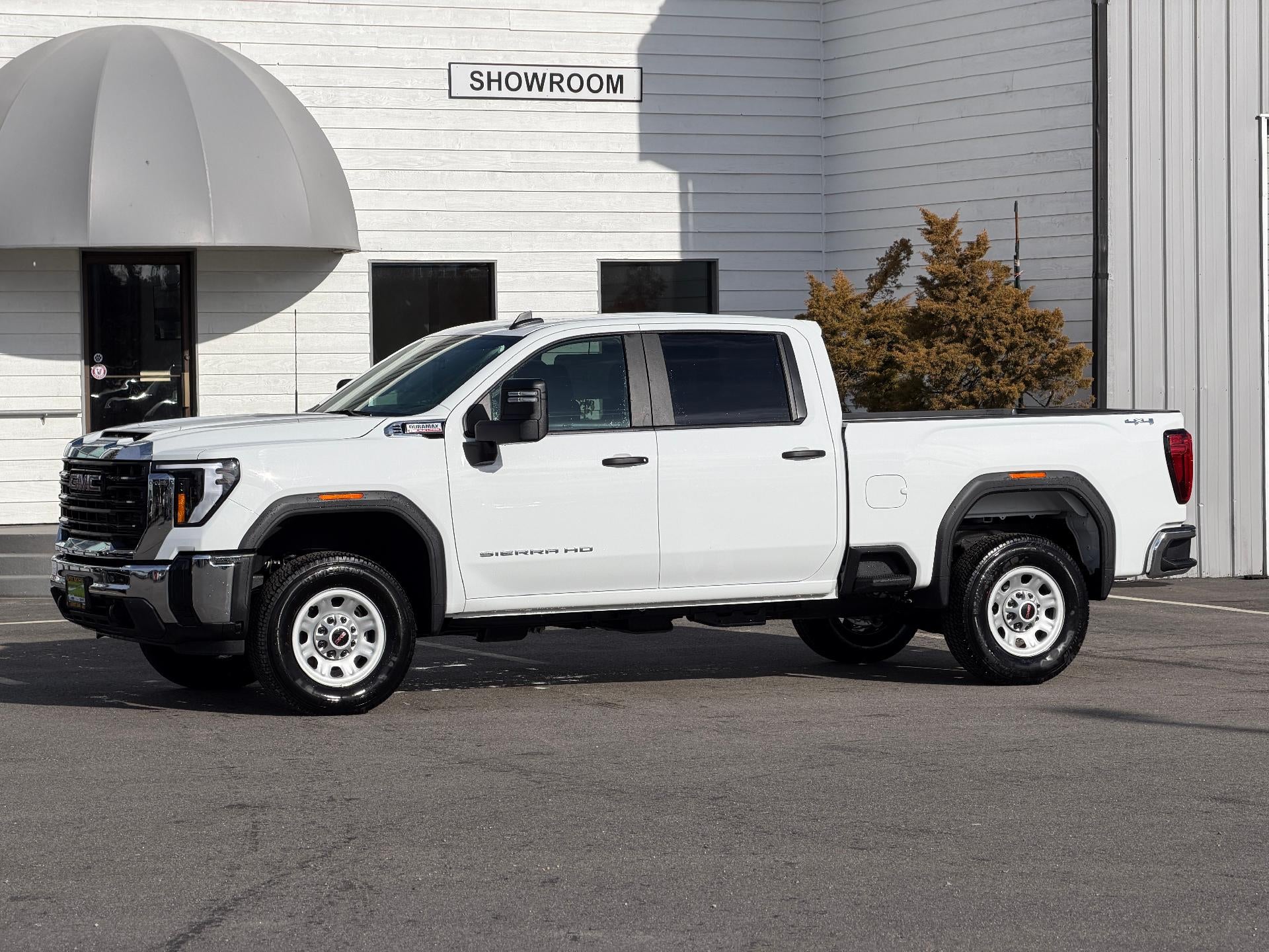 2025 GMC Sierra 2500 HD Crew Cab Standard Box 4-Wheel Drive Pro
