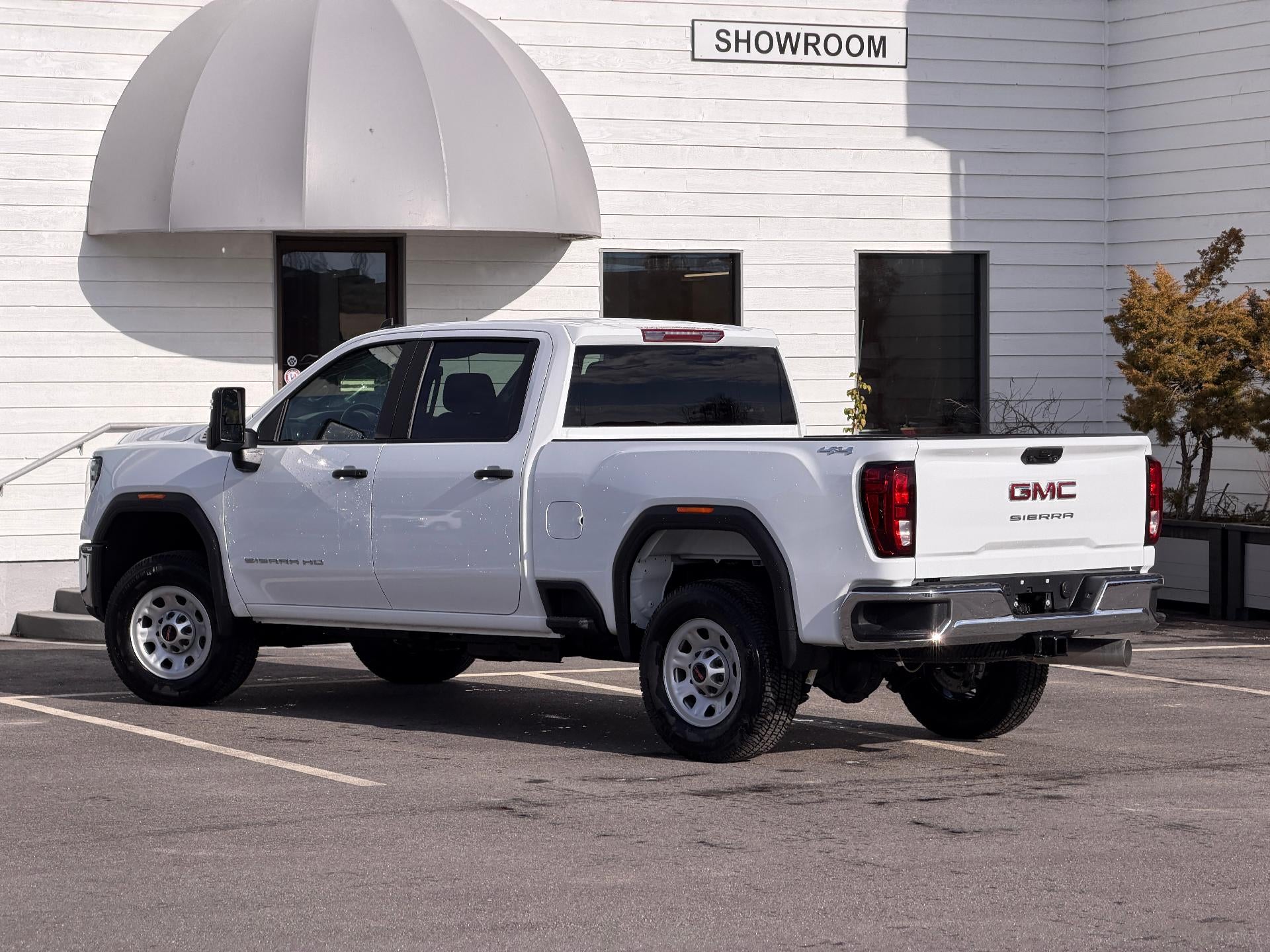 2025 GMC Sierra 2500 HD Crew Cab Standard Box 4-Wheel Drive Pro